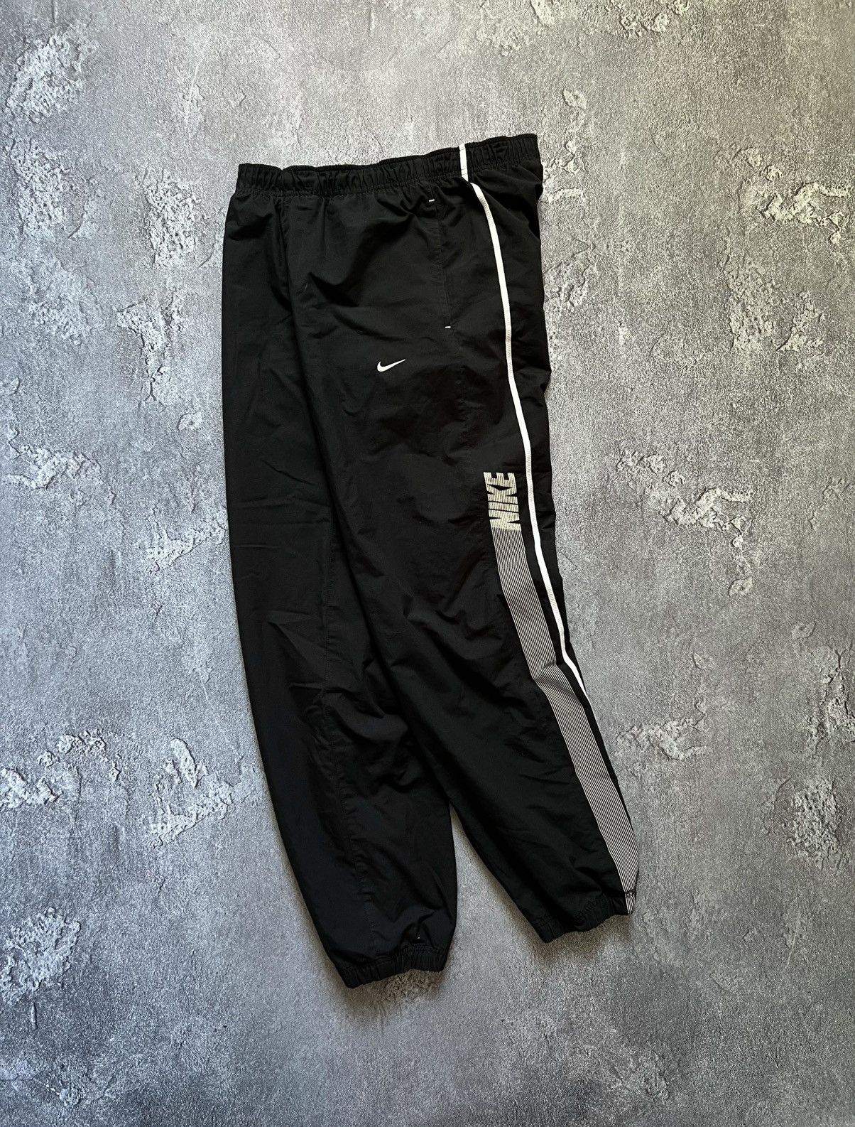 Nike Vintage Nike Nylon Track Pants Drill Double Swoosh Striped M Size US 34 / EU 50 - 1 Thumbnail