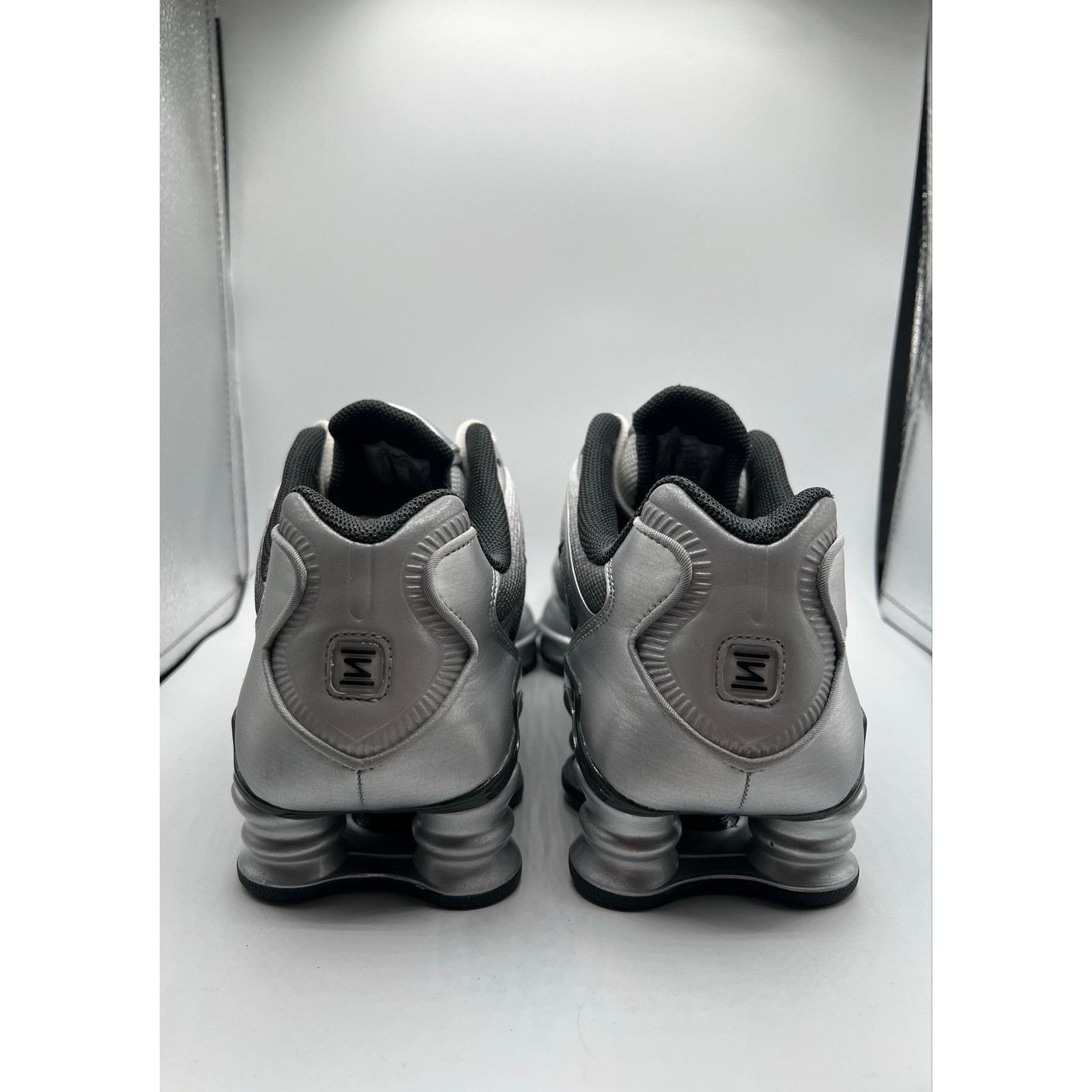 Nike Nike Shox TL “Metallic Silver” size 10.5 men’s Size US 10.5 / EU 43-44 - 4 Thumbnail