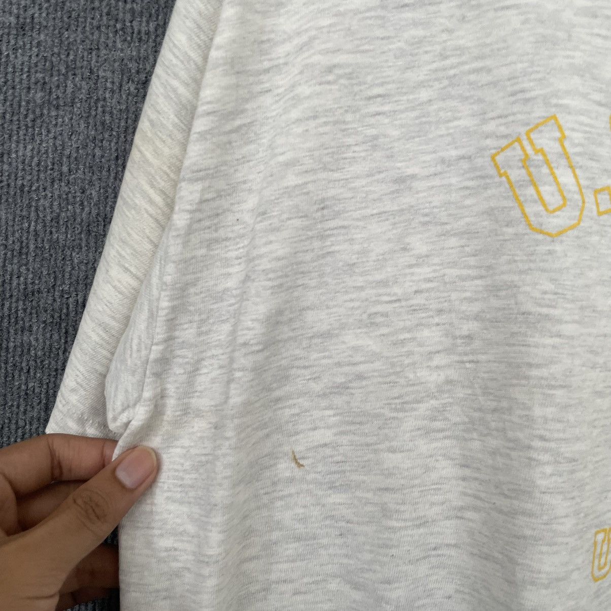 Vintage Vintage 1990s US Marine Corps USAFA Distressed Tee Size US M / EU 48-50 / 2 - 3 Thumbnail