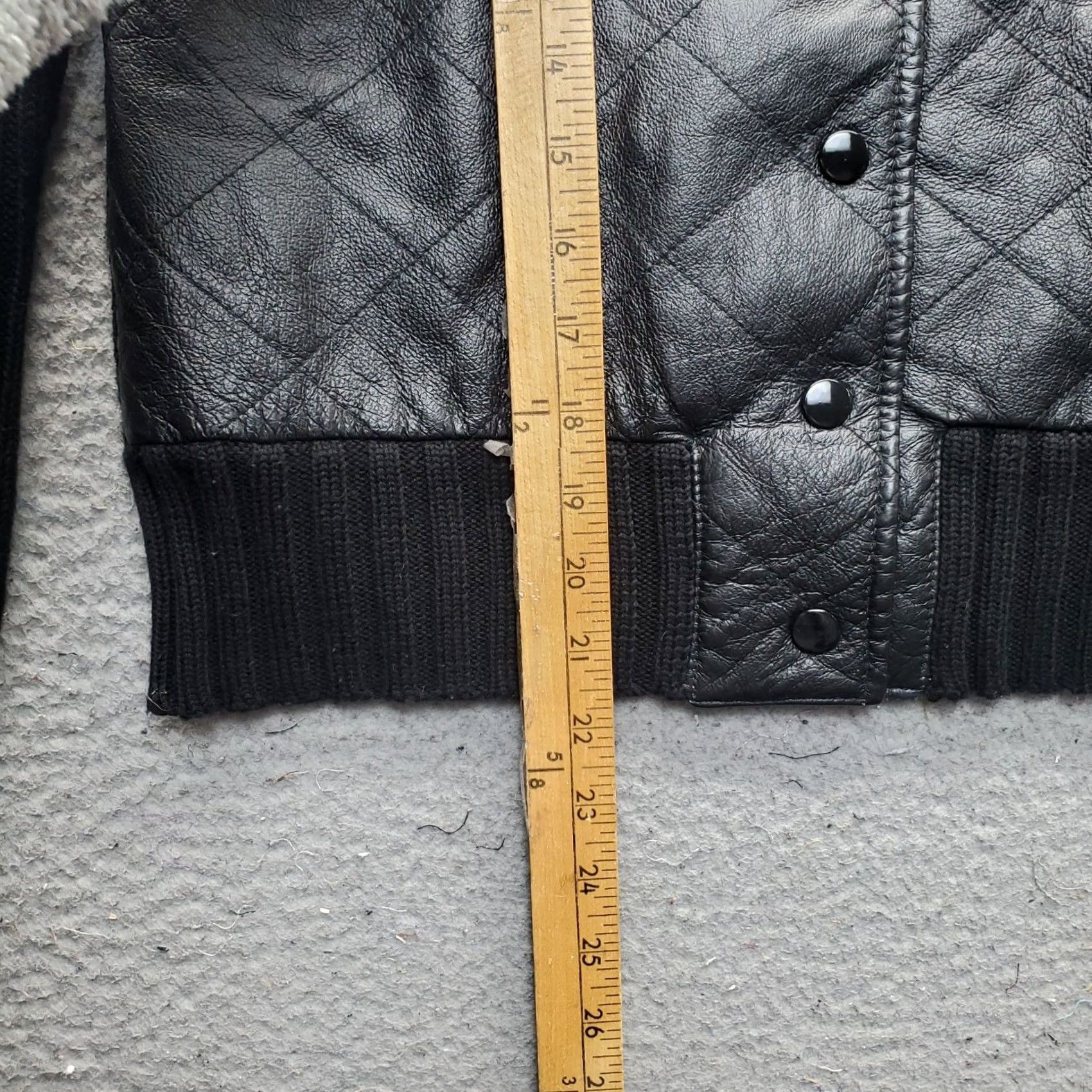 Vintage John Paul Richard Black Quilted Leather Front Snap Sweater Jacket Womens L Size L / US 10 / IT 46 - 3 Thumbnail