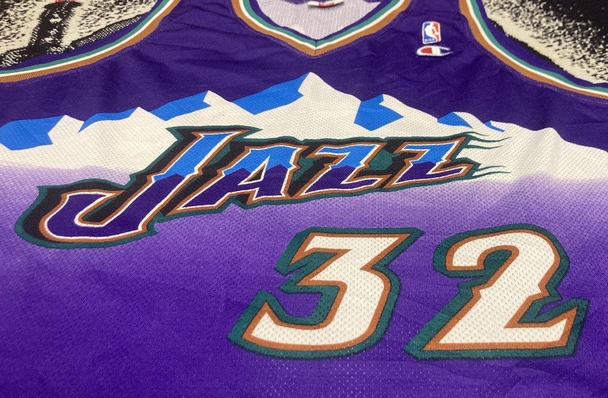 Champion × NBA × Vintage Vintage 90’s Utah Jazz Karl Melone NBA Jersey Champion Size US XL / EU 56 / 4 - 3 Thumbnail
