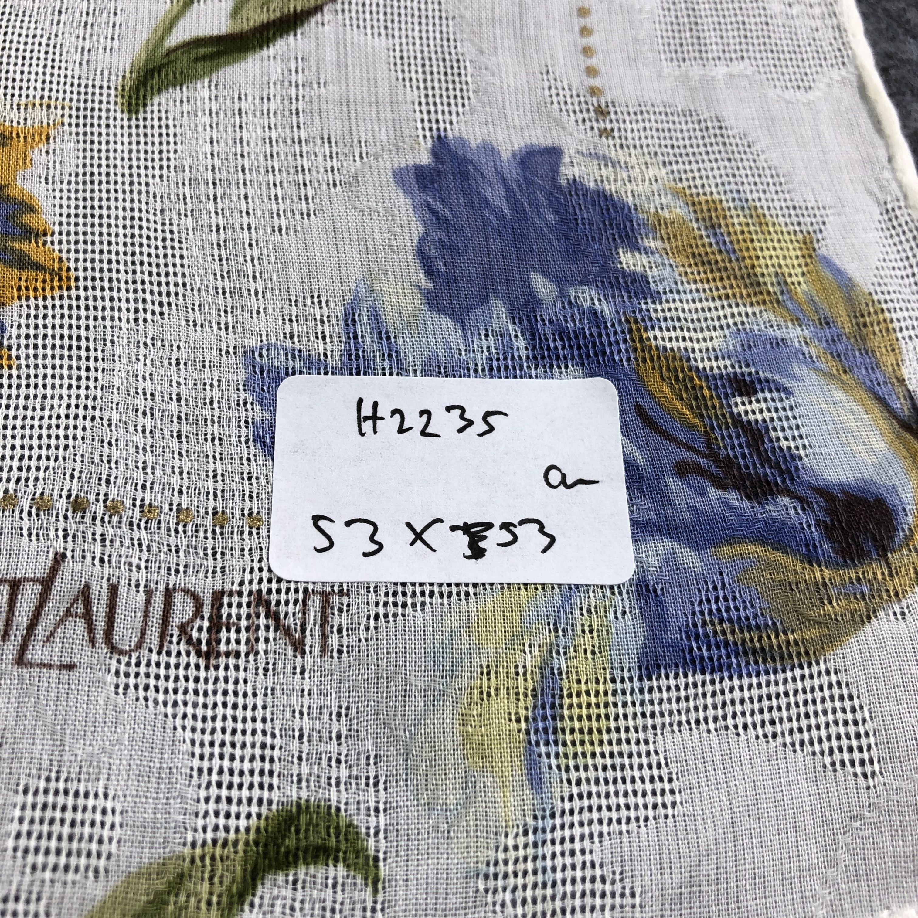 Yves Saint Laurent YSL Floral Handkerchief Neckerchief Bandana H2235 Size ONE SIZE - 6 Thumbnail