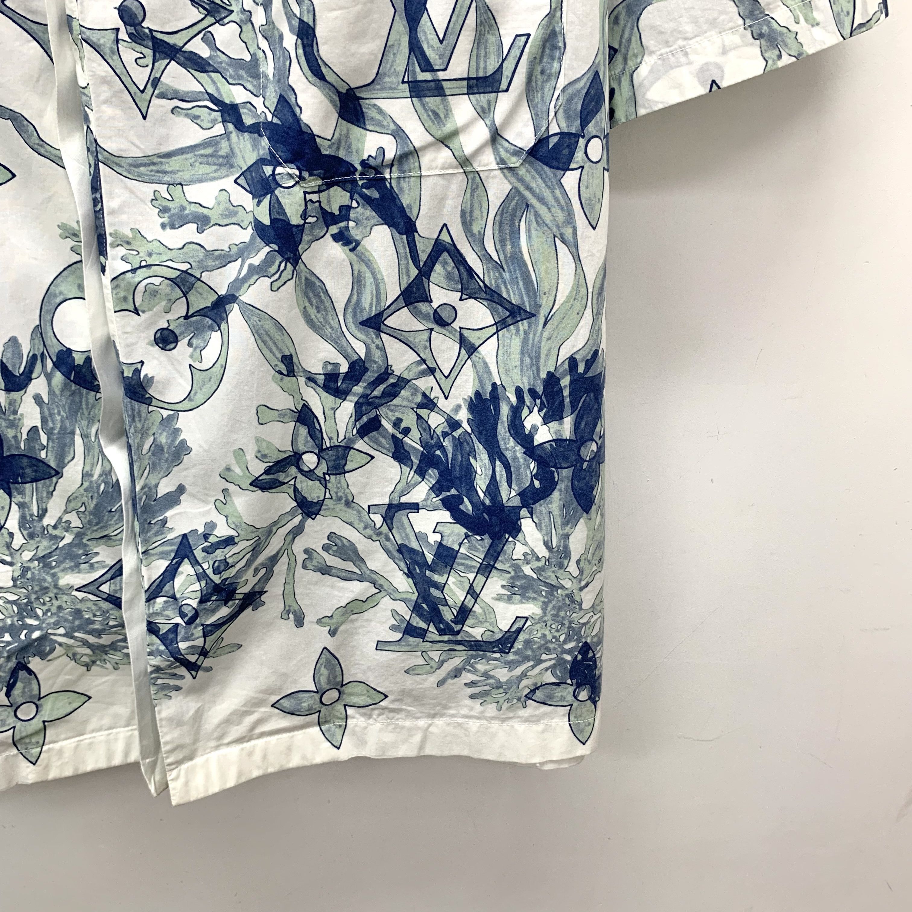 Louis Vuitton Louis Vuitton Waterweed Monogram Cotton Shirt White (M) Size US M / EU 48-50 / 2 - 3 Thumbnail