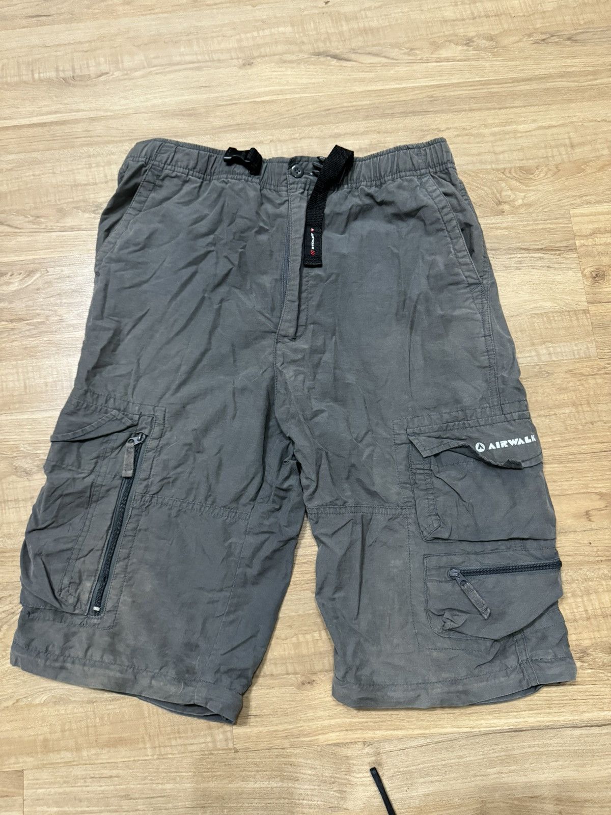 image of Vintage Airwalk Skaters Short Cargo Pants in Grey, Men's (Size 34)