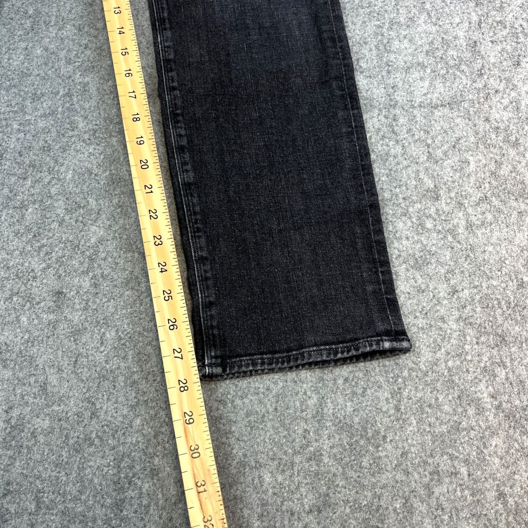 Hugo Boss HUGO BOSS Jeans Regular Tapered 34 30 Charcoal Grey Denim 5-Pocket Design Wool? Size US 34 / EU 50 - 4 Thumbnail