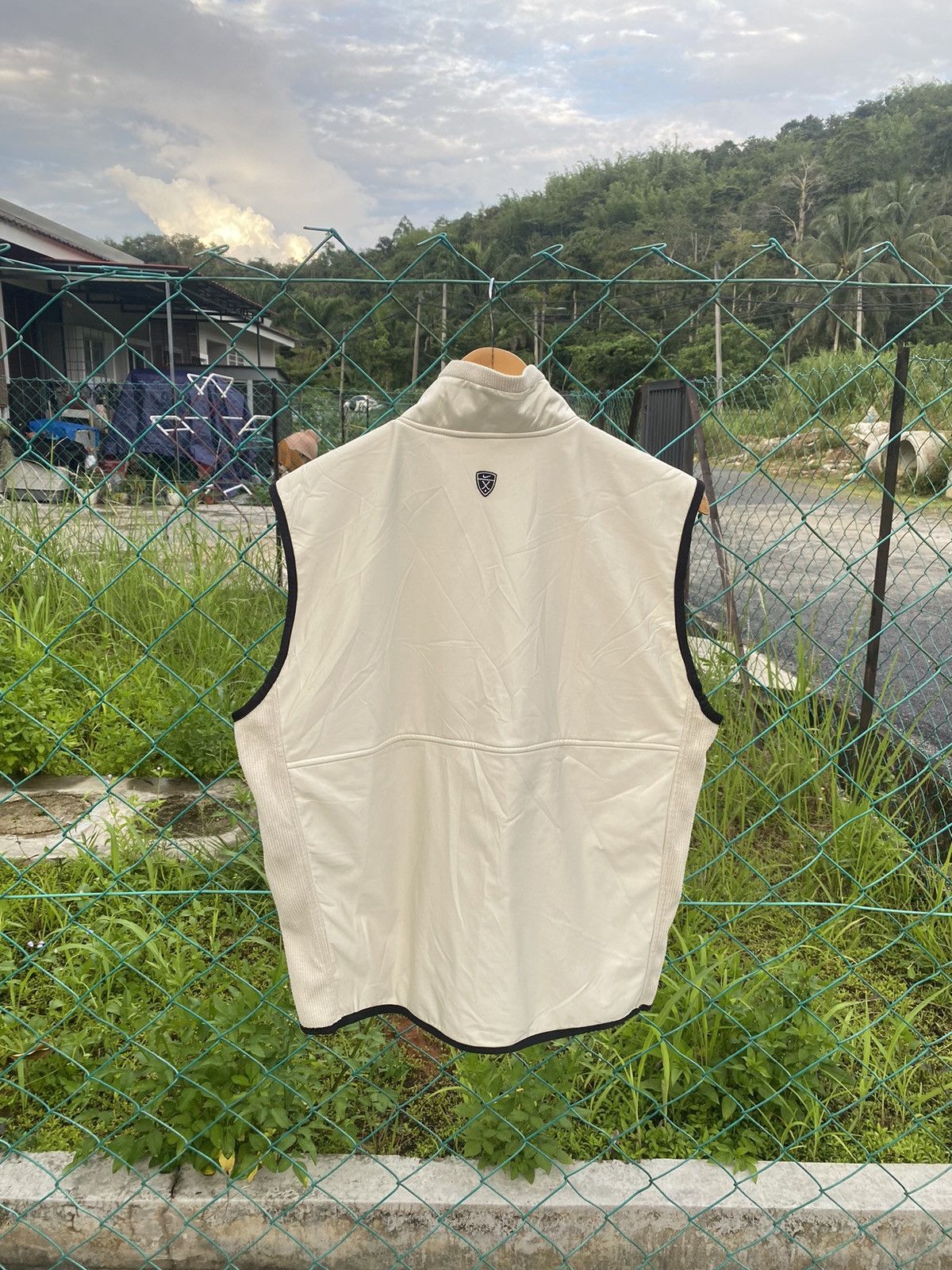 Nike Vintage Nike Golf Vest Size US M / EU 48-50 / 2 - 2 Thumbnail