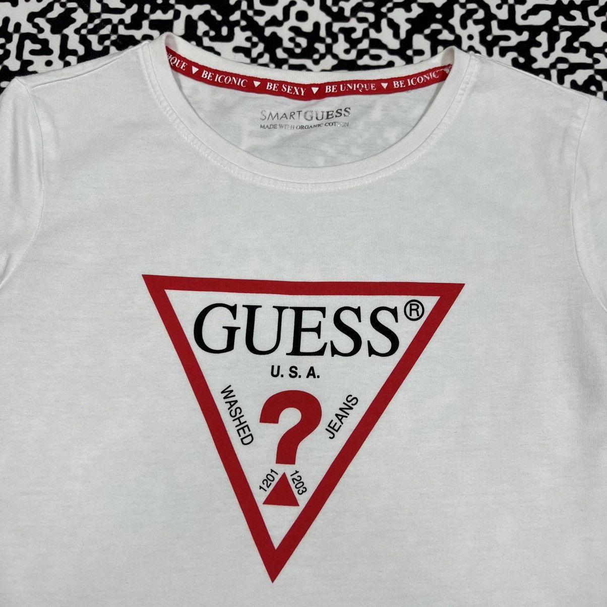 Guess Vintage Y2K Guess USA Big Logo Luxury Retro Style T-shirt Size S / US 4 / IT 40 - 5 Thumbnail