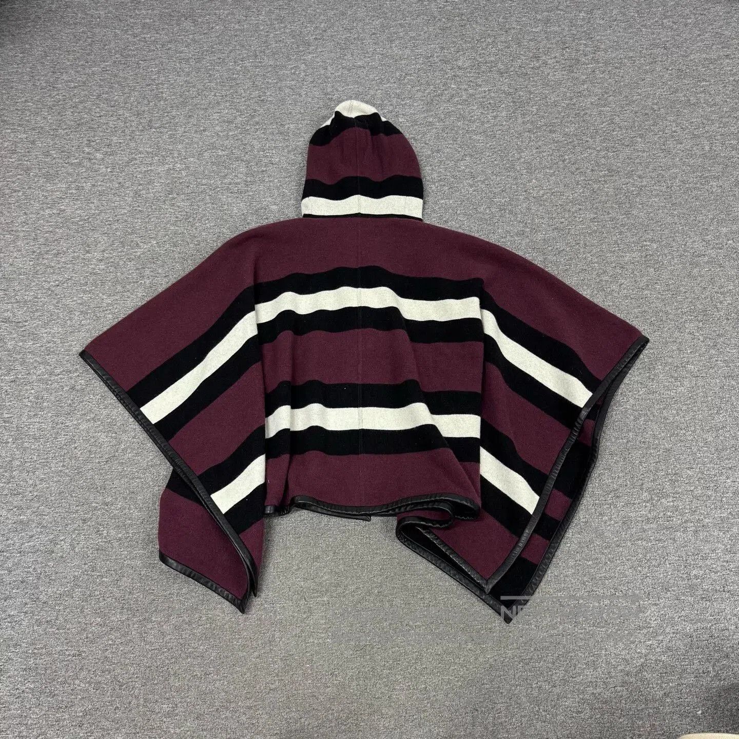 Gucci gucci striped wool hooded poncho. Size US M / EU 48-50 / 2 - 2 Thumbnail