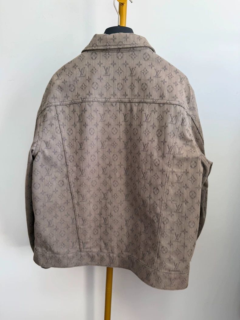 Louis Vuitton Louis VuittonGrey presbyopic logo denim jacket 2502-Nextarr Size US L / EU 52-54 / 3 - 2 Thumbnail