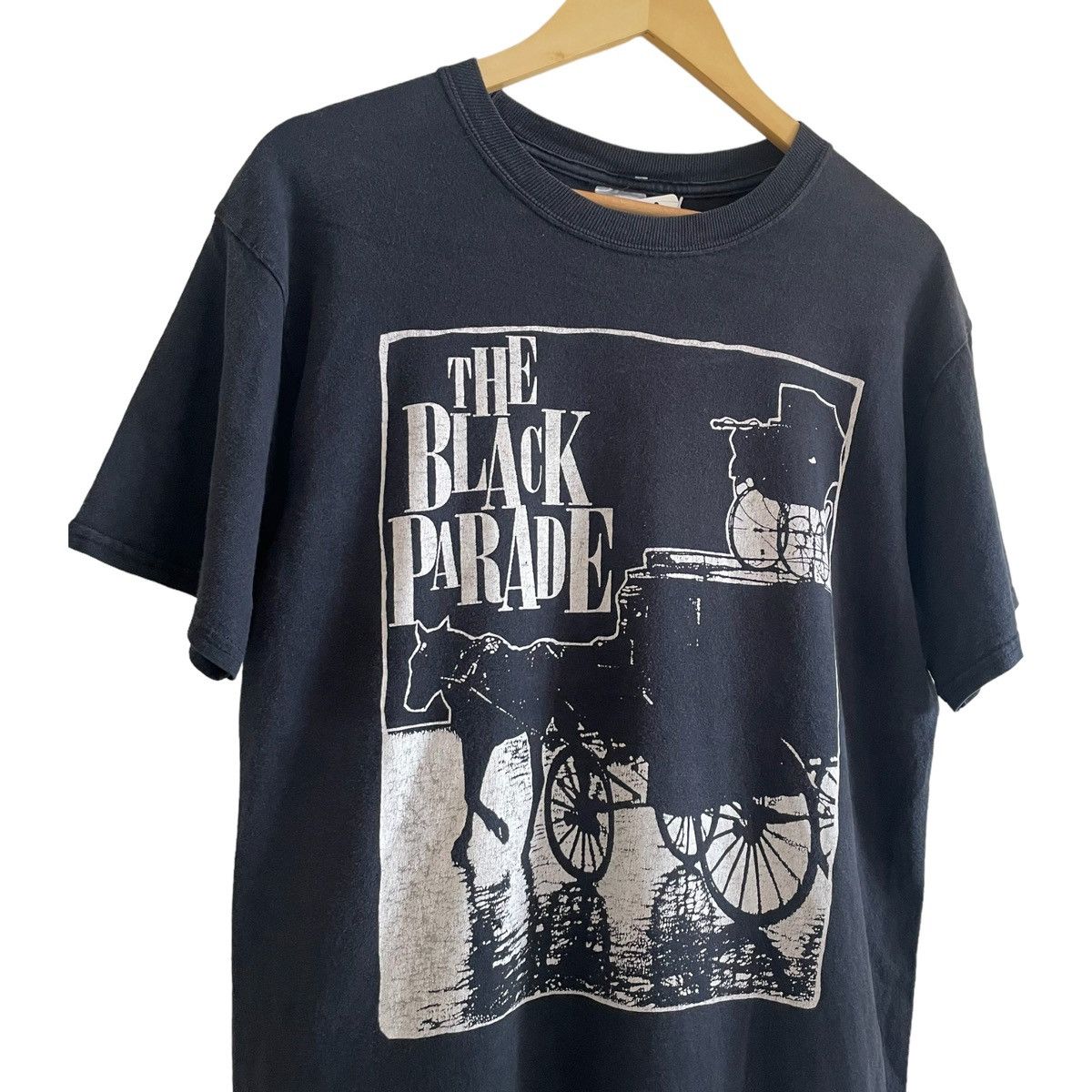 Band Tees Vintage 00’s Band The Black Parade Size US M / EU 48-50 / 2 - 3 Thumbnail