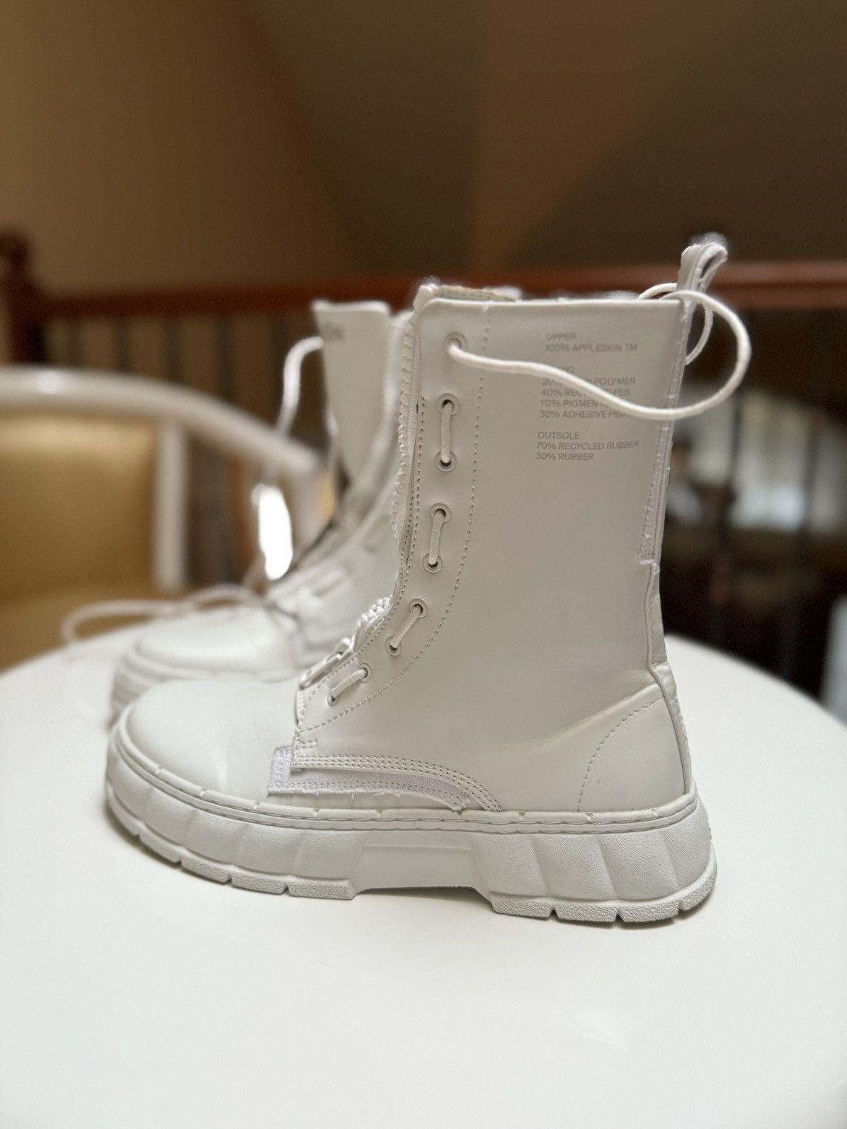 VIRON VIRÓN White 1992Z Boots (Never worn outside) Size US 8.5 / EU 41-42 - 1 Thumbnail