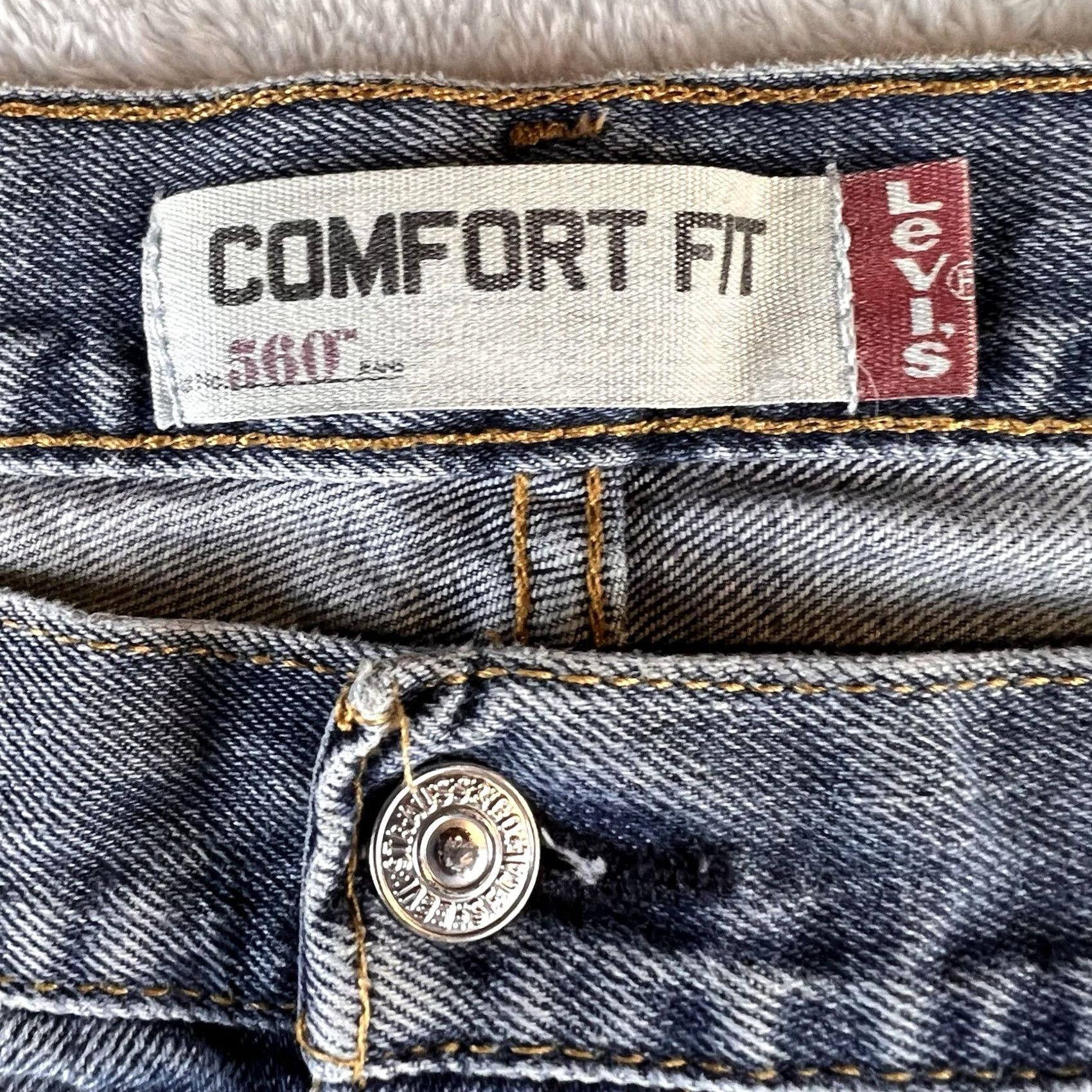 Levi's Levi's 560 Jeans Mens 40x30 Blue Denim Tapered Relaxed Fit 5-Pocket Cotton Vintage? 90s Grunge USA Jeans Size US 40 / EU 56 - 3 Thumbnail