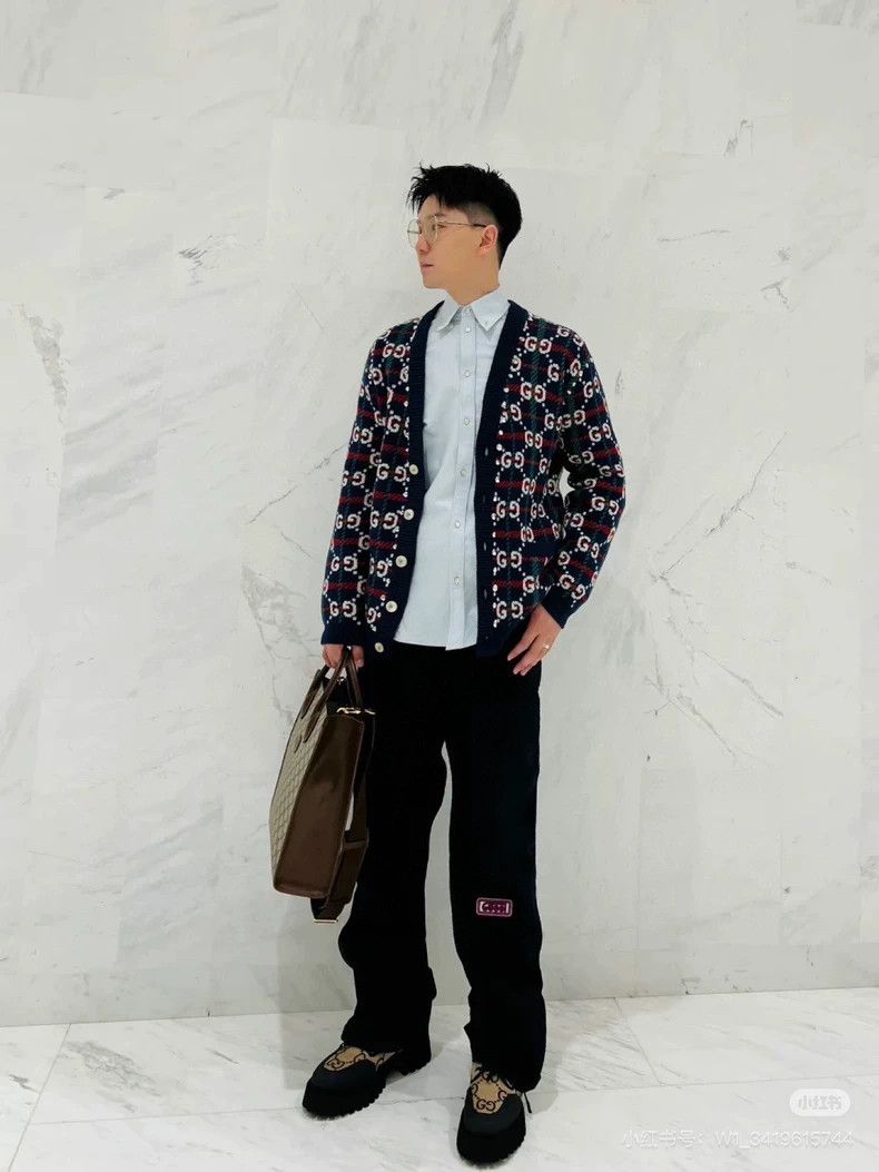 Gucci Gucci Black and red full logo old flower knitted cardigan Size US M / EU 48-50 / 2 - 7 Thumbnail