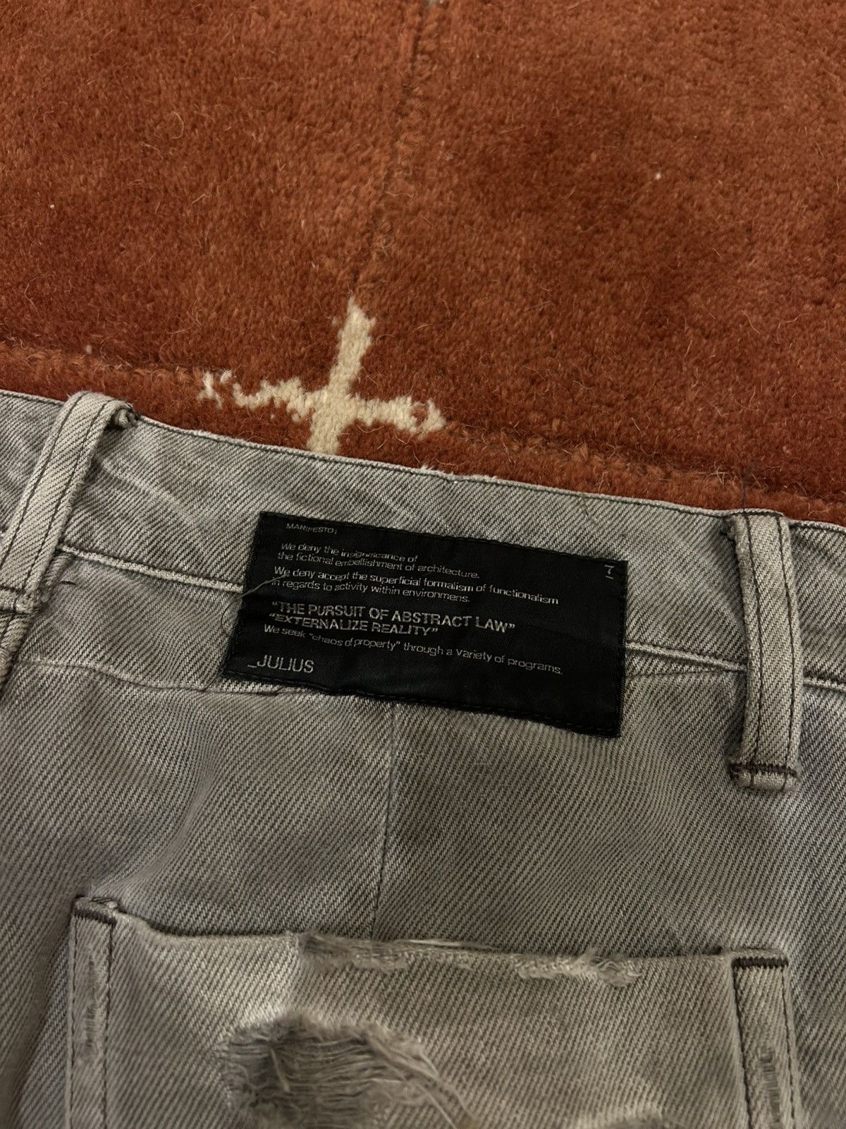 Julius JULIUS_7 SS10 SPIRAL TWISTED SEAM DENIM Size US 32 / EU 48 - 11 Thumbnail