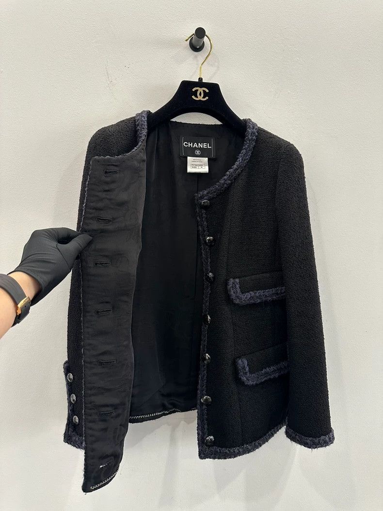 Chanel Chanel Black and Blue Wool Jacket -2505 Size US S / EU 44-46 / 1 - 3 Thumbnail