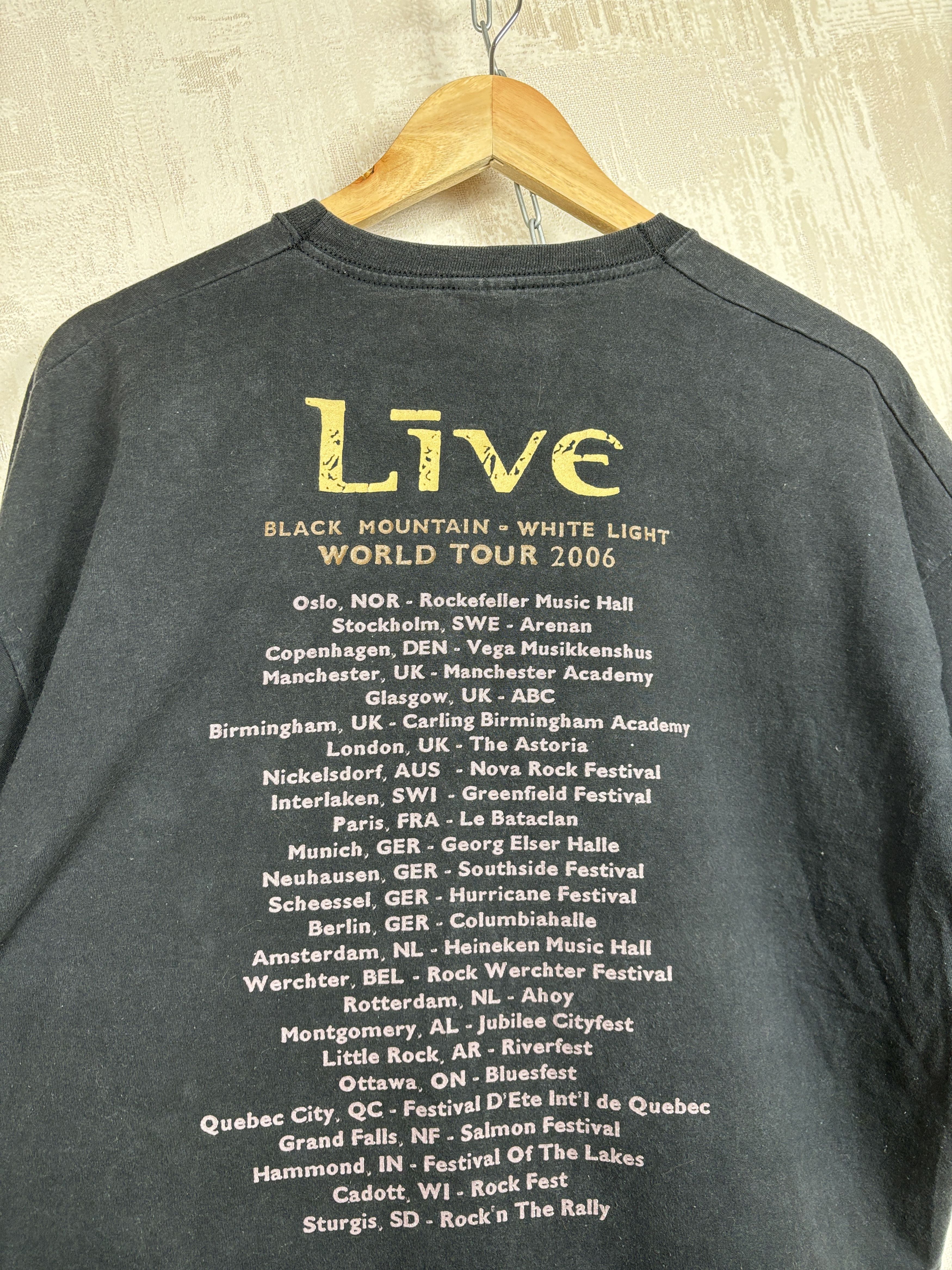 Band Tees × Vintage Live Band Black Mountain White Light 2006 World Tour Vintage Size US XL / EU 56 / 4 - 13 Thumbnail