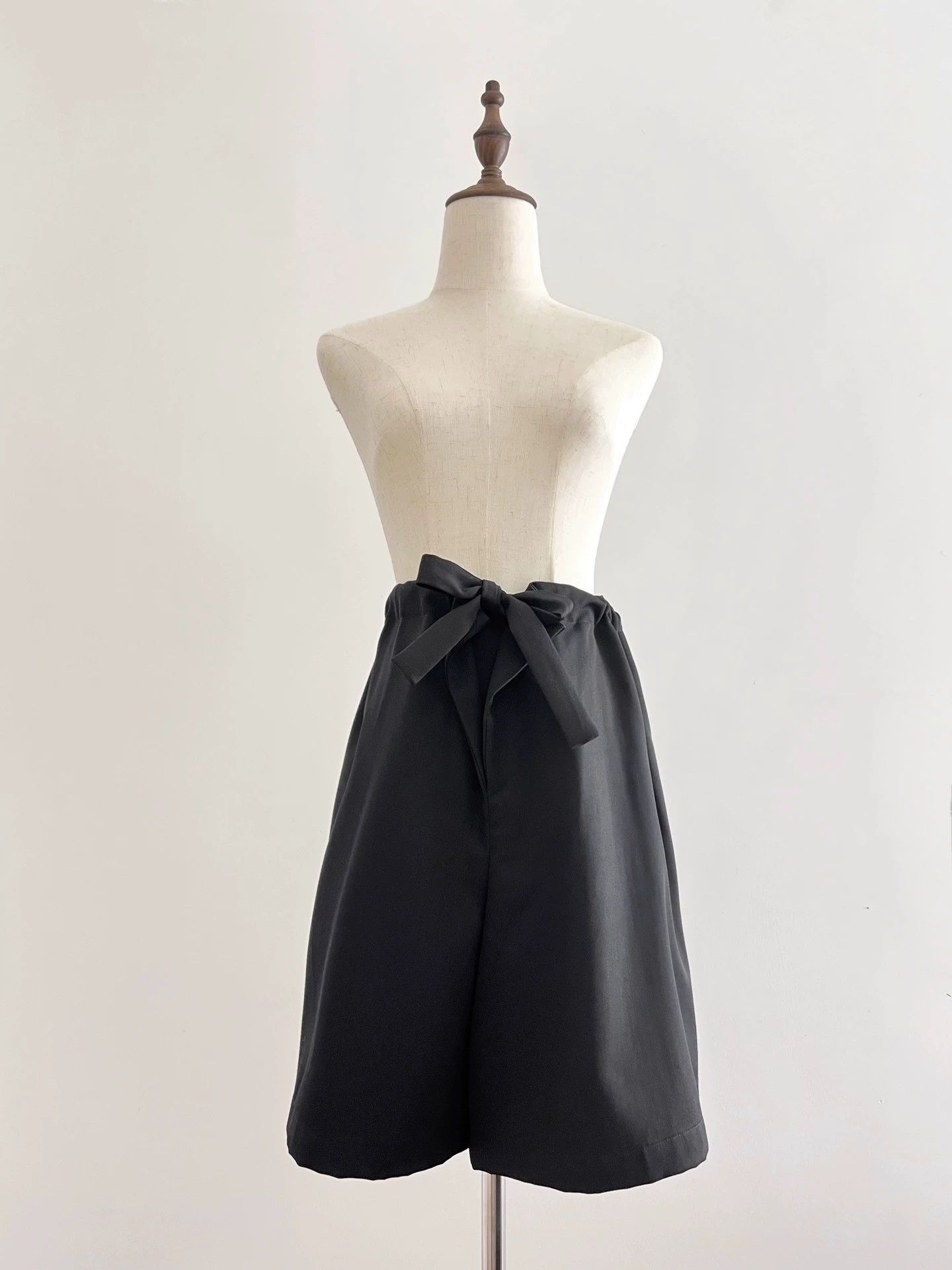 Yohji Yamamoto YohjiYamamoto 1994 SS Wool Tie-Waist Suit Shorts S Size 26" / US 2 / IT 38 - 7 Thumbnail