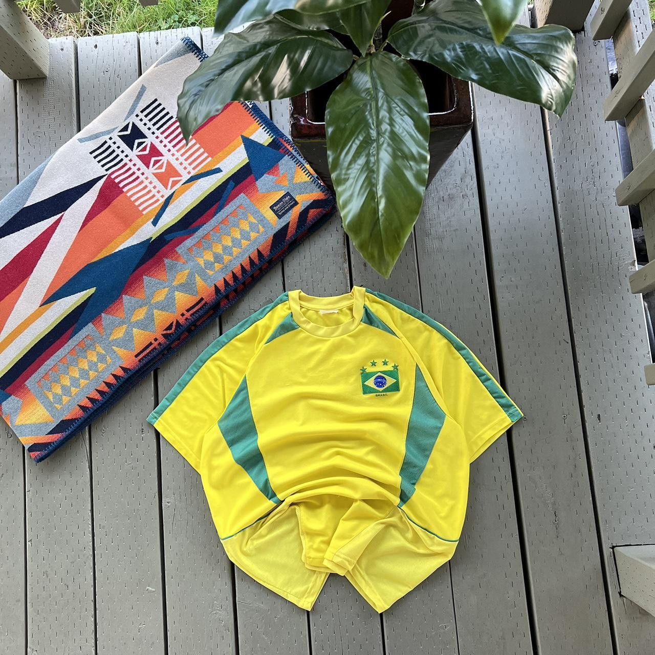 Vintage Vintage Brazil soccer jersey Brasil size XL Size US L / EU 52-54 / 3 - 1 Thumbnail