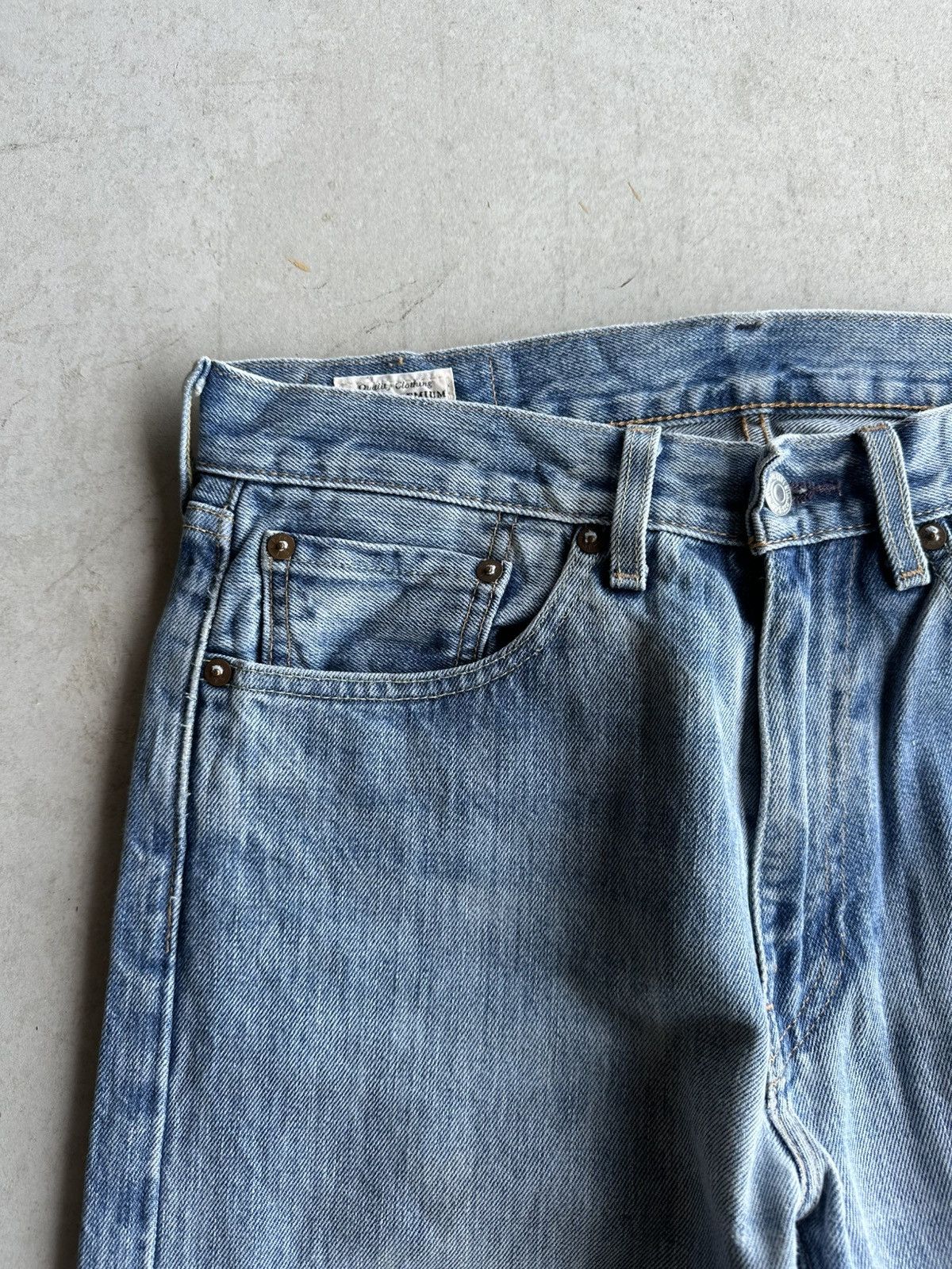 Levi's Vintage Clothing Vintage LEVI’S 505 Jeans Blue Washed Big E Denim Pants W30 Size US 30 / EU 46 - 4 Thumbnail
