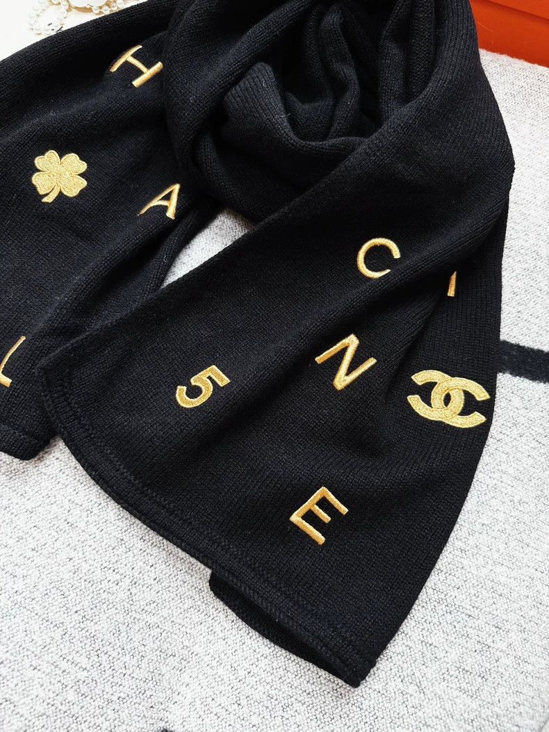 Chanel Chanel Black and gold sequin pattern multi-element knitted Size ONE SIZE - 5 Thumbnail