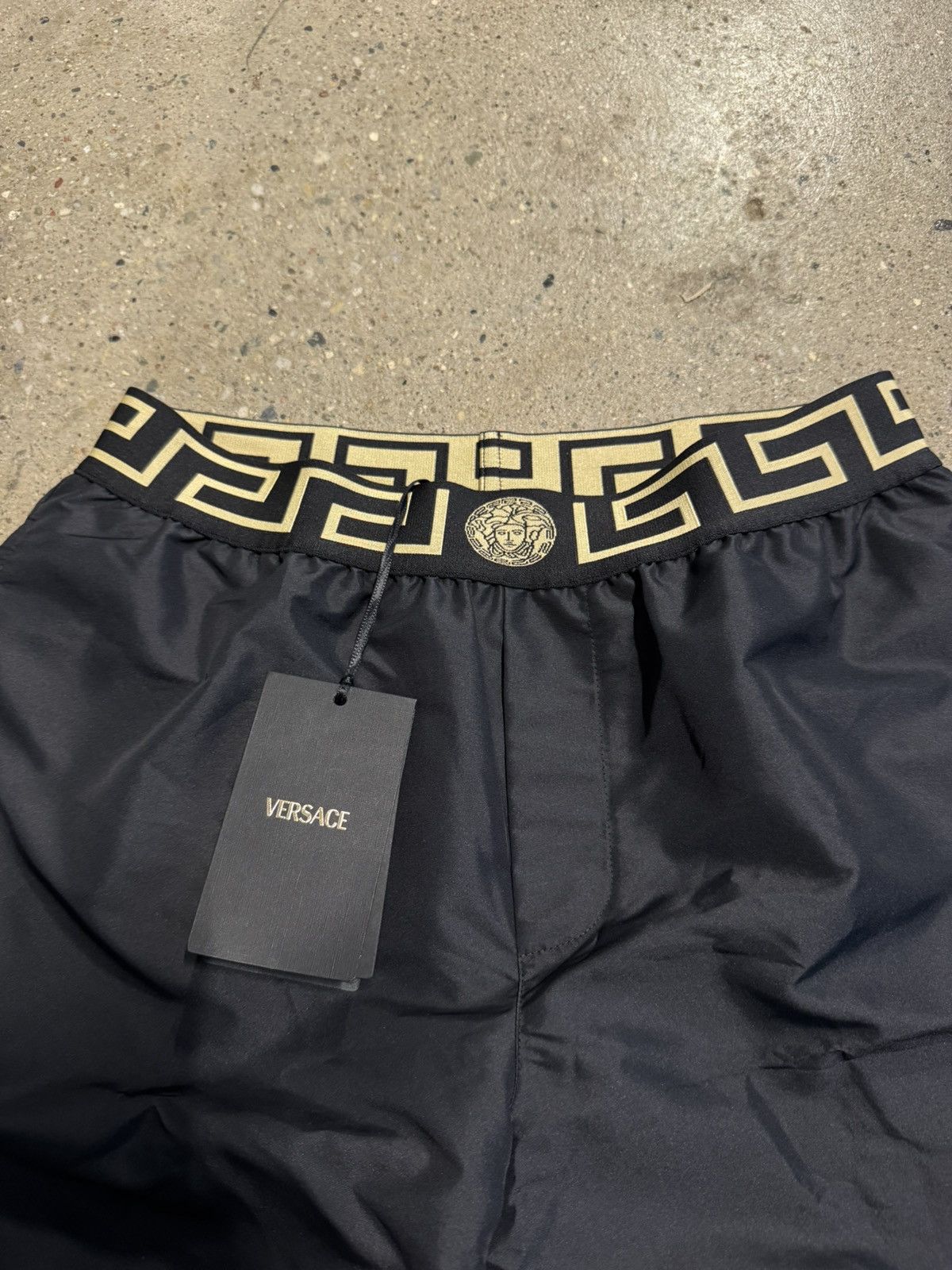 Versace Versace Greca Swim Shorts NEW 450$ Size US 38 / EU 54 - 2 Thumbnail
