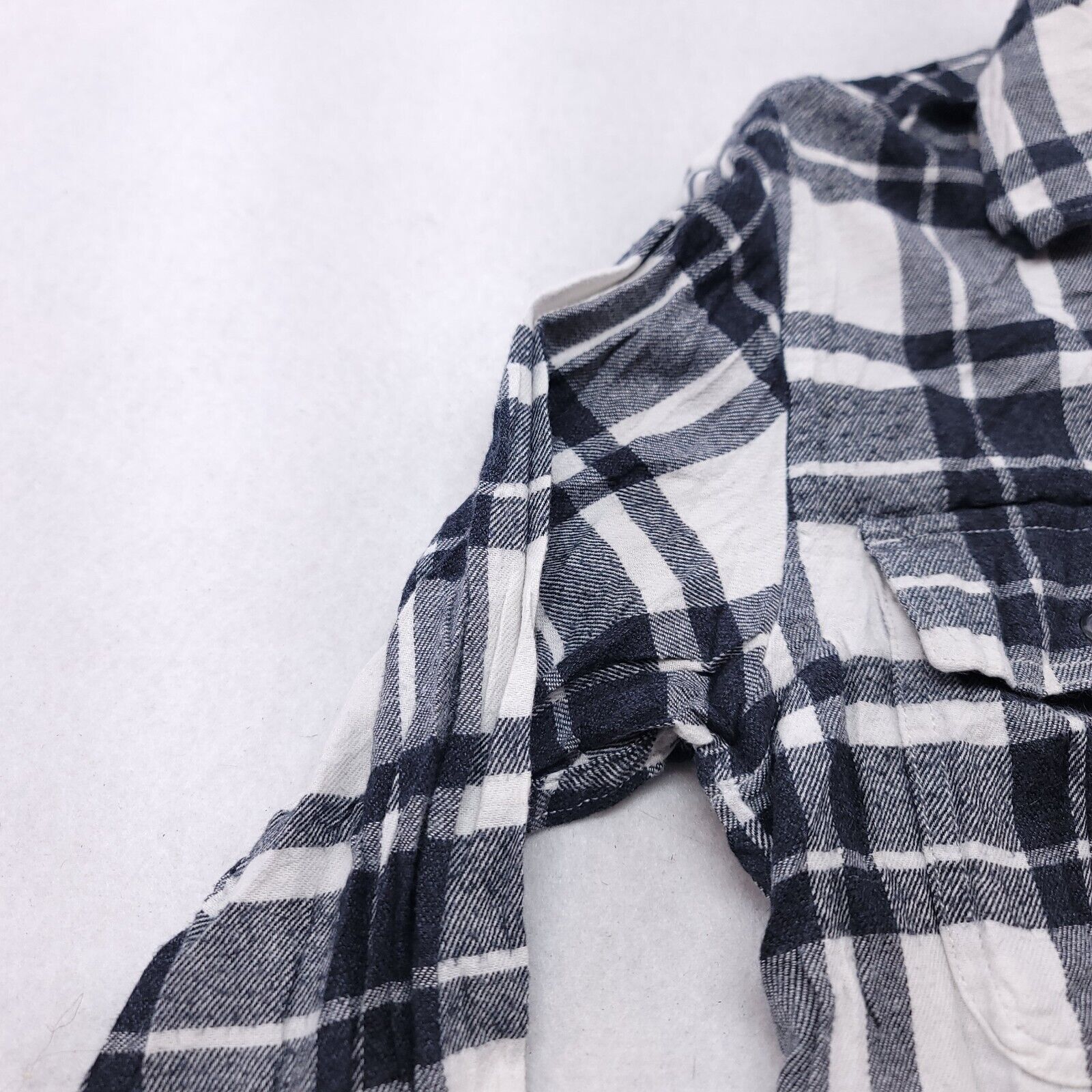 Old Navy Old Navy Tartan Flannel Button Up Shirt Mens Size S White Size US S / EU 44-46 / 1 - 4 Thumbnail