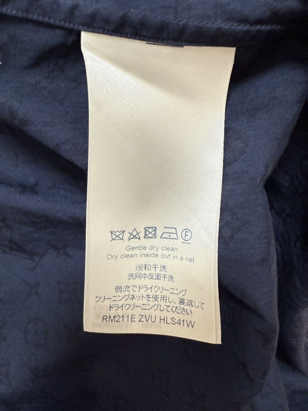 Louis Vuitton Louis Vuitton navy monogram DNA shirt M Size US M / EU 48-50 / 2 - 7 Thumbnail