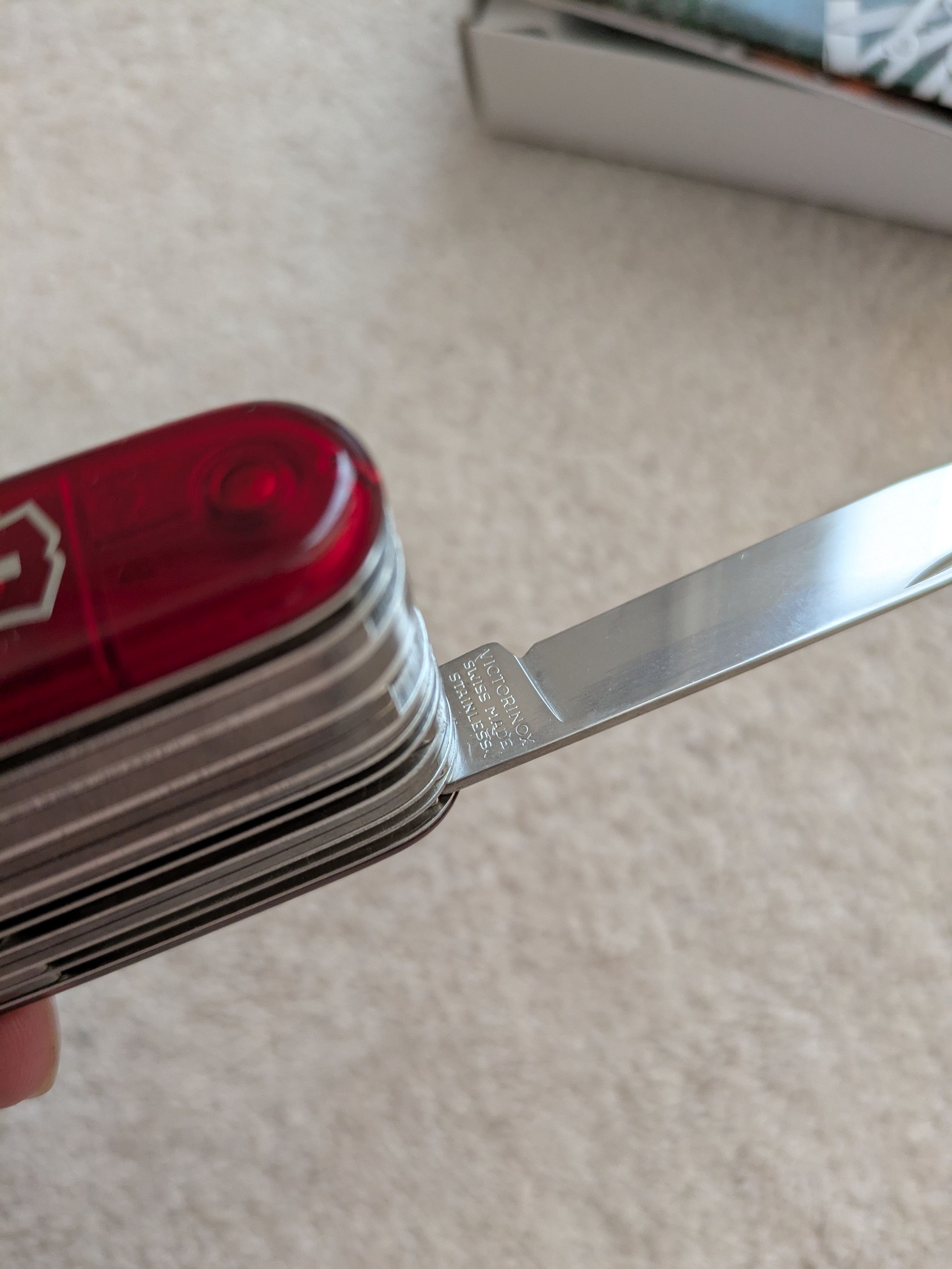 Victorinox Swiss Army SwissChamp XLT, Ruby Size ONE SIZE - 7 Thumbnail