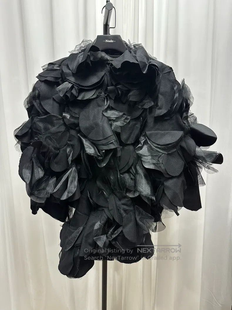 Junya Watanabe Junya Watanabe Asymmetrical Cut Cloak Size XS / US 0-2 / IT 36-38 - 2 Thumbnail