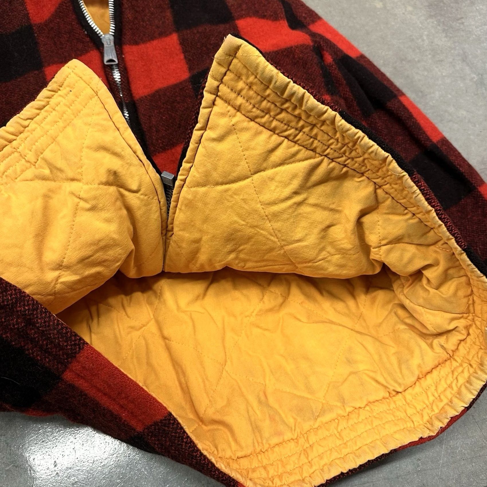 Vintage VINTAGE Mackinaw Buffalo Plaid Reversible Wool Jacket Zip Up Hooded L Men's L Red Plaid Workwear Casual USA 60s 70s 80s Outdoor 90s Size US L / EU 52-54 / 3 - 4 Thumbnail