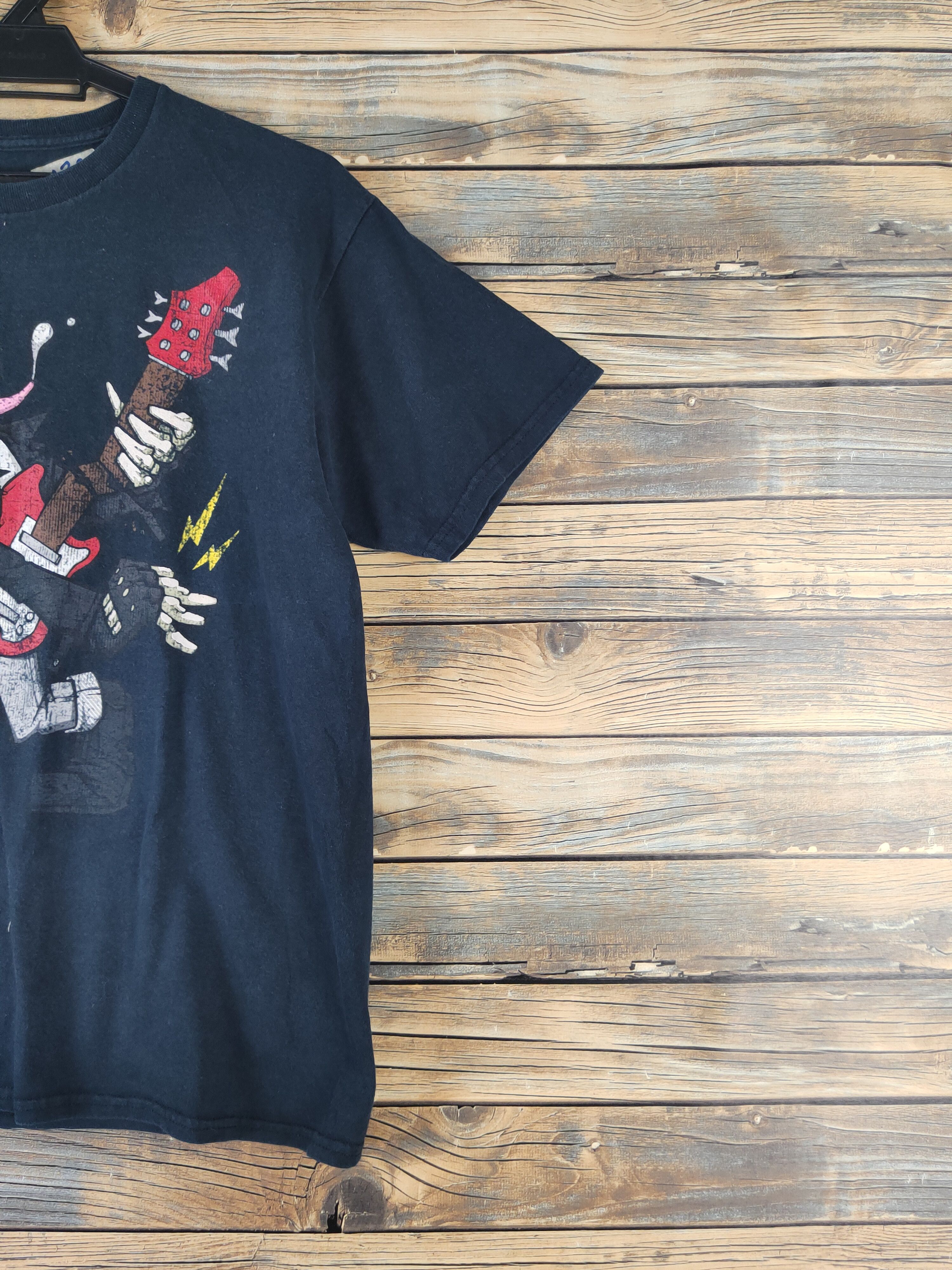Japanese Brand DL Audio Council skull band guitar Navy T-shirt #2133 Size US M / EU 48-50 / 2 - 6 Thumbnail