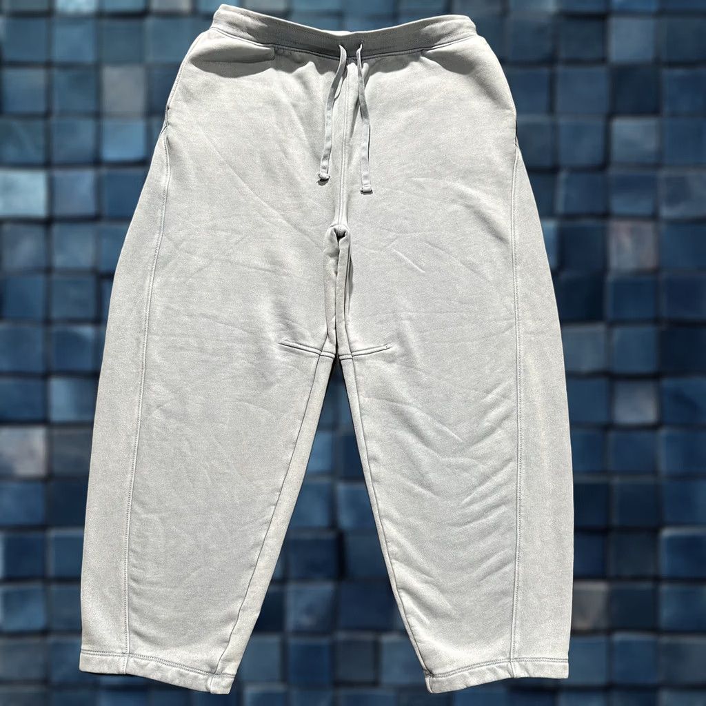 American Eagle Outfitters VINTAGE American Eagle Sweatpants Mens Large Light Blue Barrel Wide Leg Fleece Casual Size US 33 - 1 Thumbnail