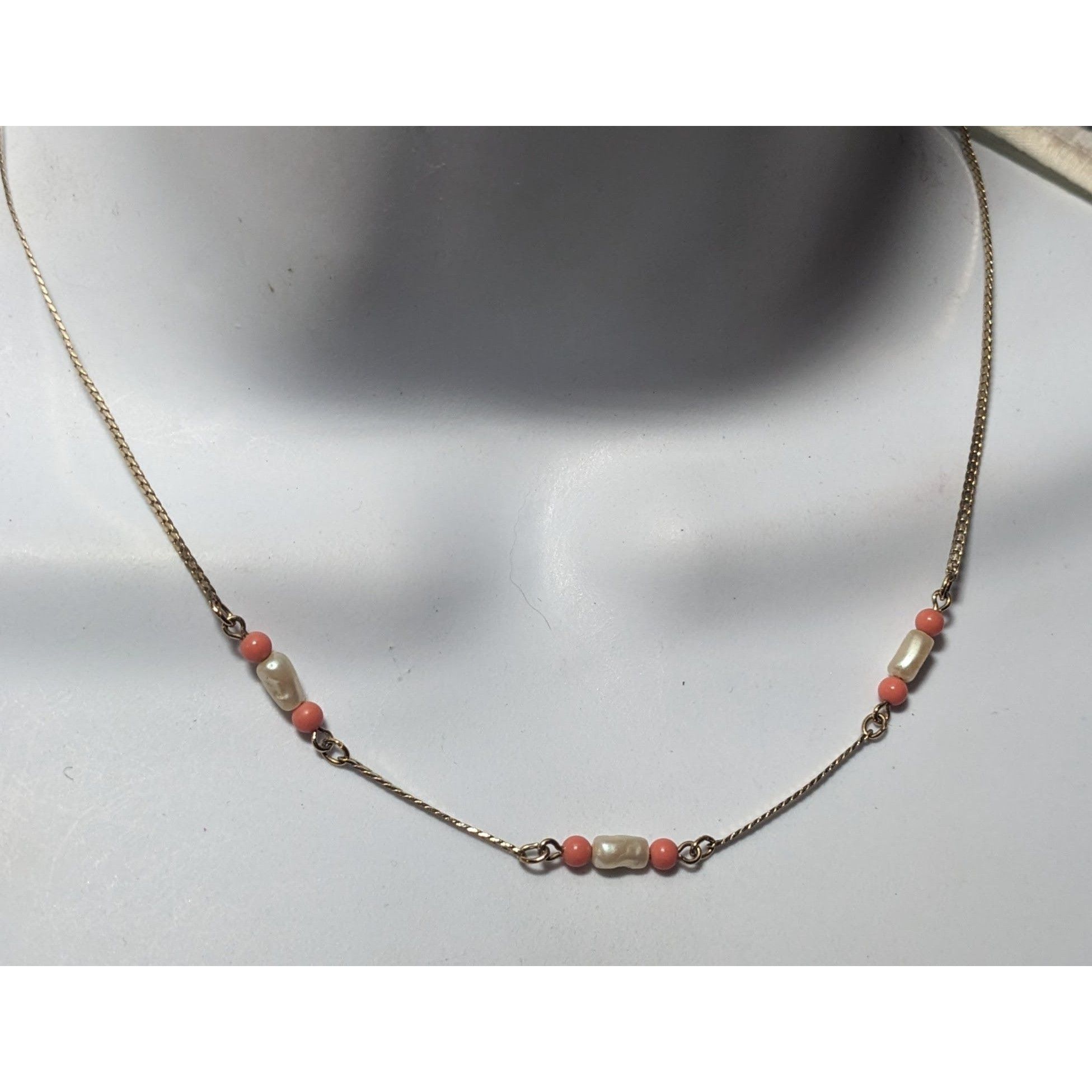 Other Vintage 80s Avon Sea Treasure Faux Pearl And Coral Gold Tone Size ONE SIZE - 5 Thumbnail