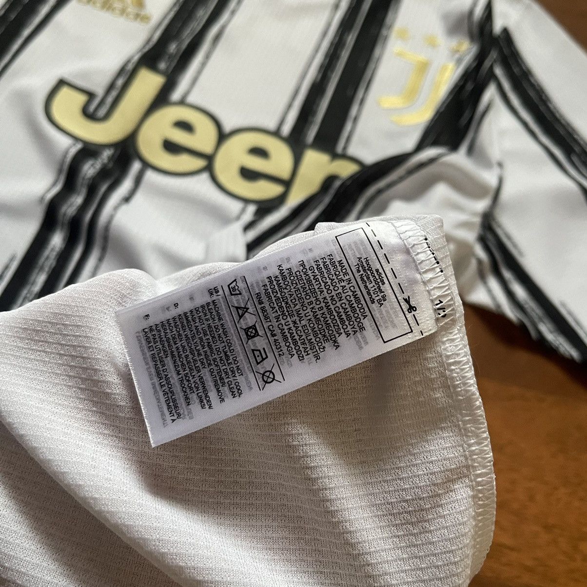 Adidas JUVENTUS ADIDAS 2020/2021 FOOTBALL HOME JERSEY #22 CHIESA Size US L / EU 52-54 / 3 - 15 Thumbnail