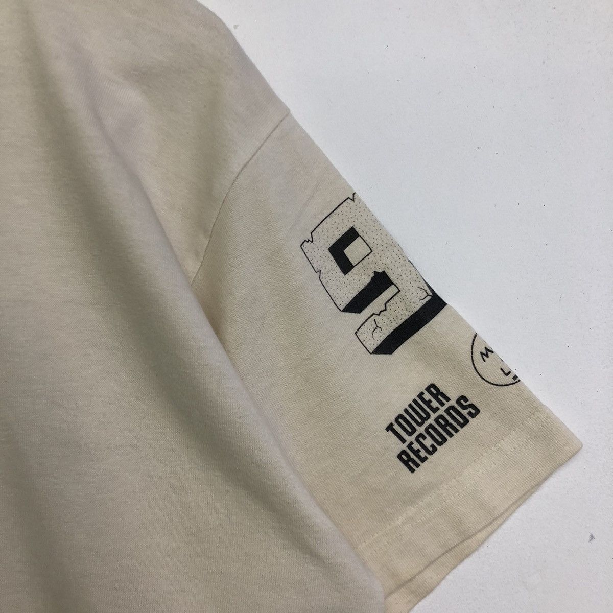 Band Tees Tower Records X The Cro-Magnons 99 NO MUSIC NO LIFE Tshirt Size US M / EU 48-50 / 2 - 5 Thumbnail