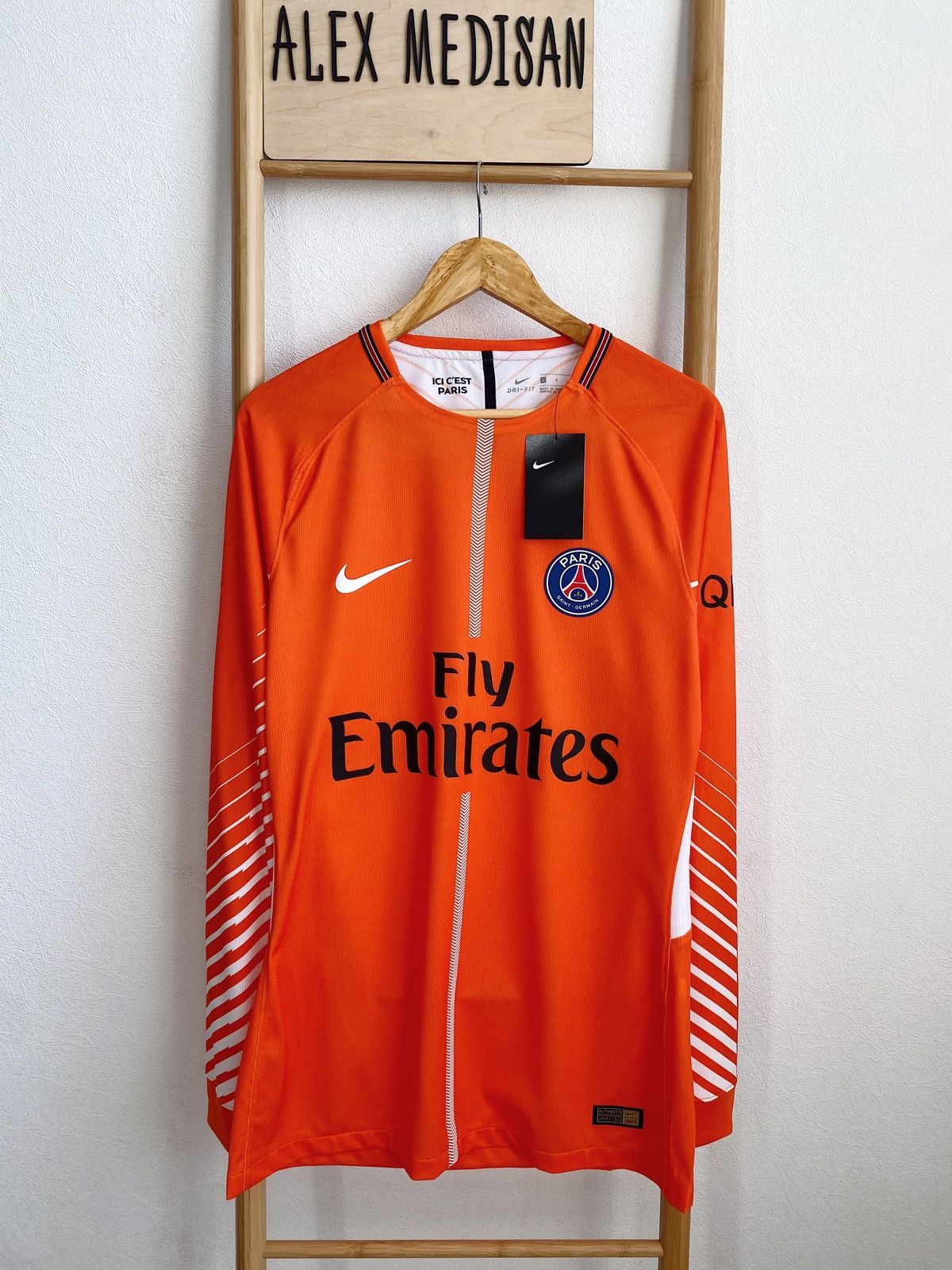 Nike BNWT NIKE PSG 2017/2018 Player GK Football Shirt Jersey Size US L / EU 52-54 / 3 - 4 Thumbnail
