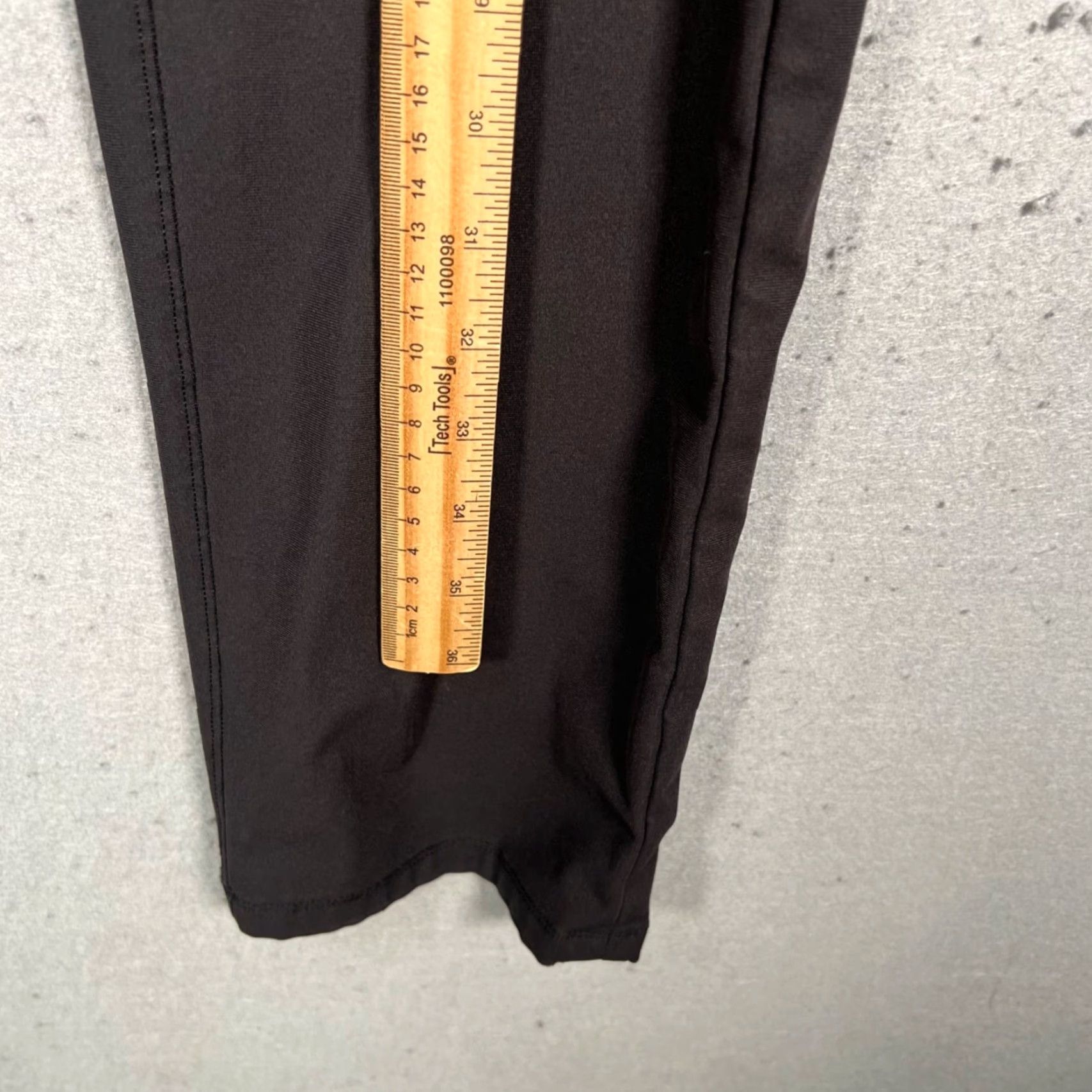 Lululemon Lululemon Mens 34 Black Tapered Pants Recycled Polyester Blend Shirt Pants Mens 34 Black Chino Tapered Polyester Blend Recycled 30in Inseam Size US 34 / EU 50 - 5 Thumbnail