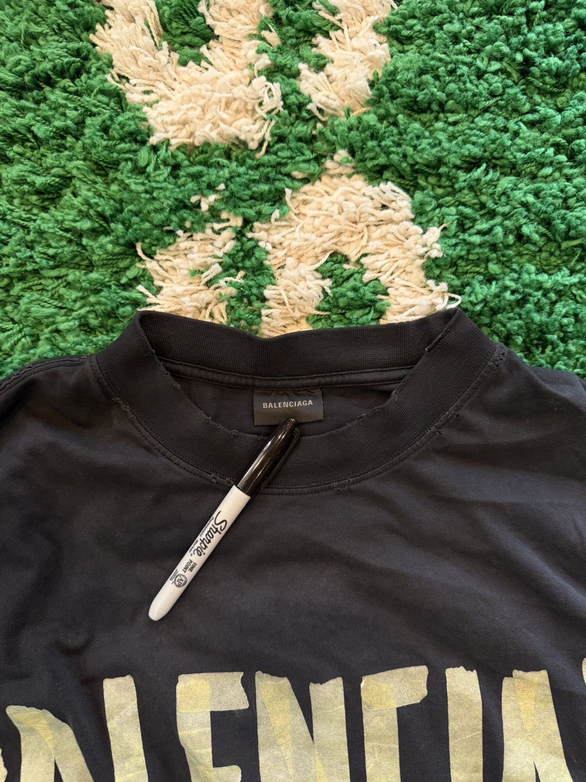 Balenciaga Balenciaga Tape Logo Tee Black Size XL Size US XL / EU 56 / 4 - 8 Thumbnail