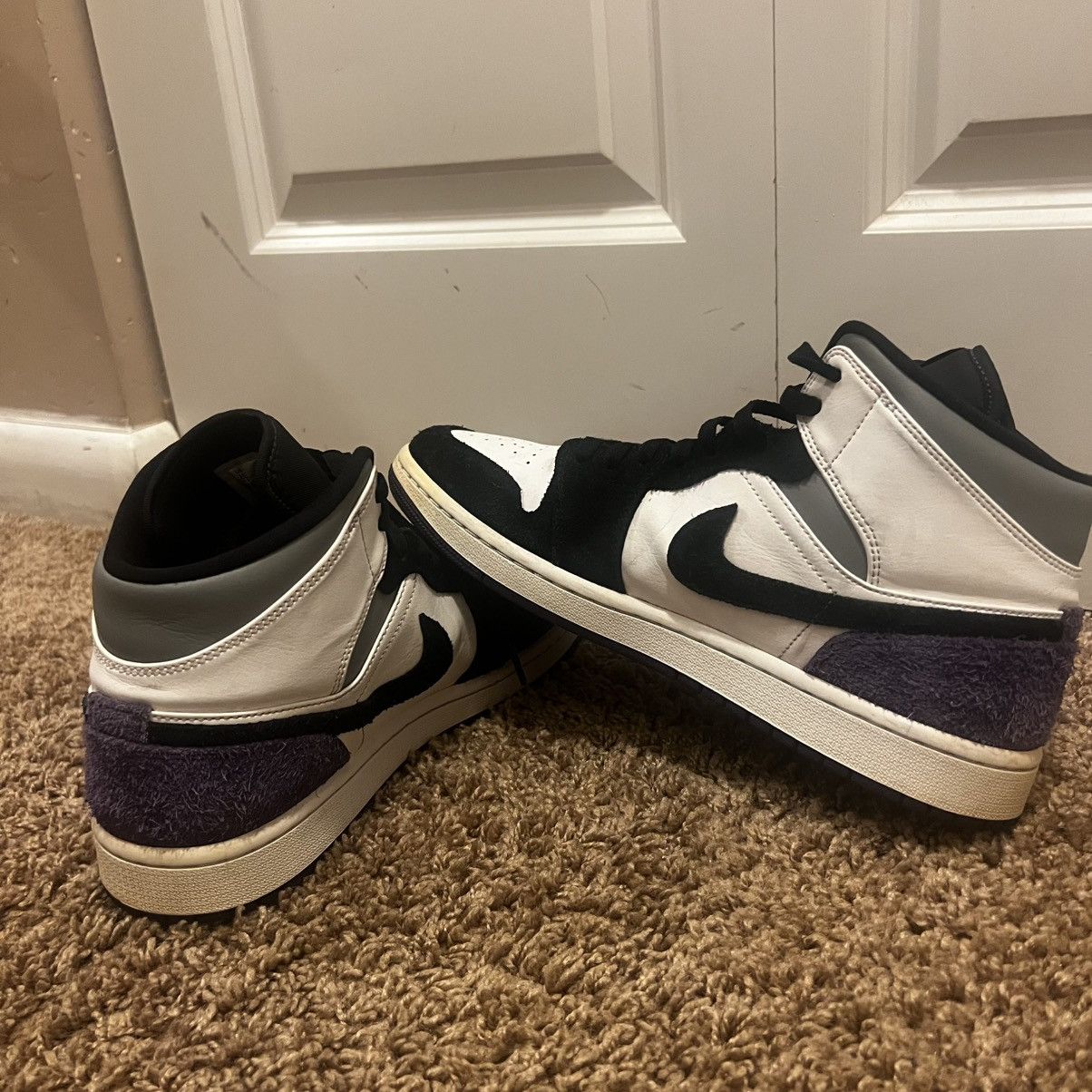 Jordan Brand Air Jordan 1 Mid SE “Varsity Purple” Size US 10 / EU 43 - 11 Thumbnail