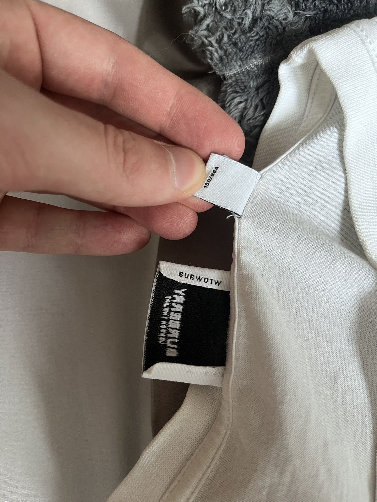 Burberry Burberry Fawn Print T-Shirt – “They Do Not Love” Quote Size US M / EU 48-50 / 2 - 7 Thumbnail