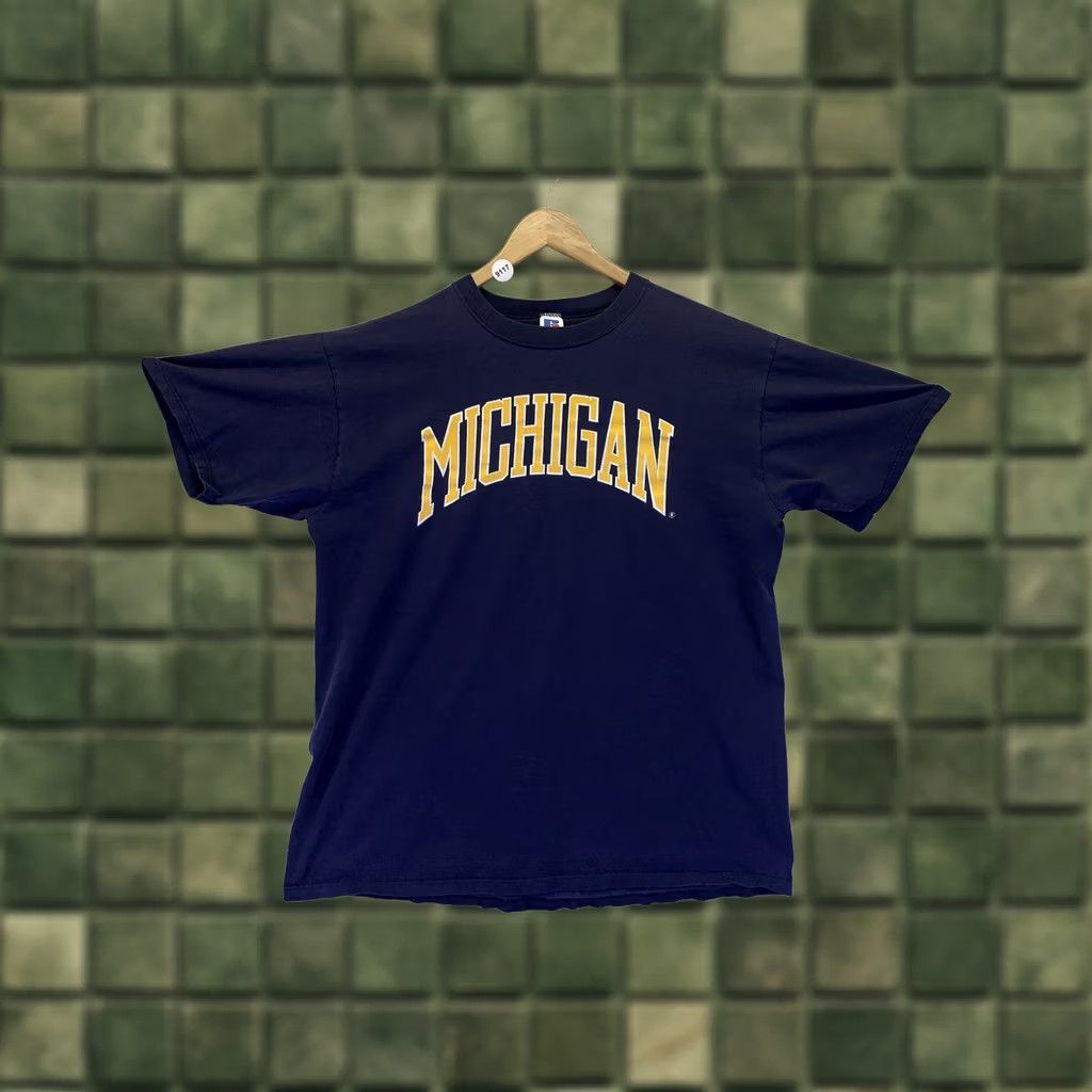 Russell Athletic VINTAGE Russell Athletic Michigan Mens Graphic T Shirt XL USA Made-9117 Blue Cotton Crew Neck Short Sleeve Sports Graphic Print Men Size US XL / EU 56 / 4 - 1 Thumbnail