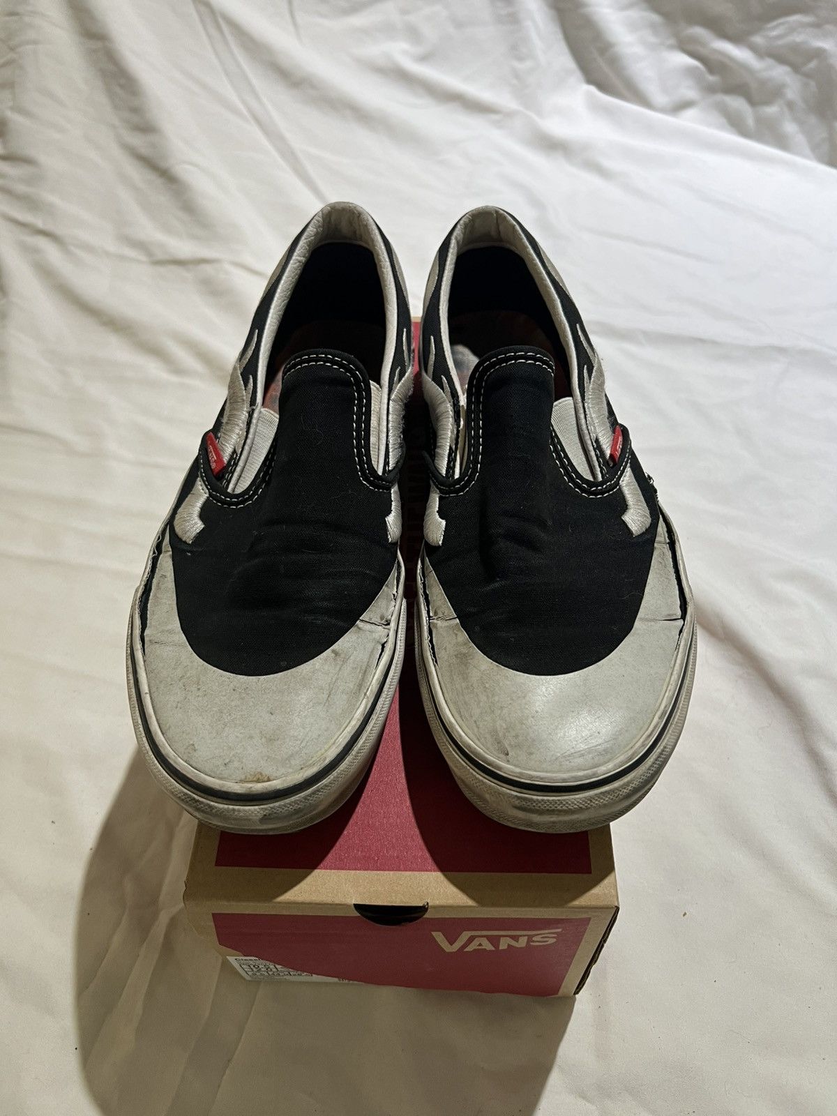 Vans Vans x ASAP Worldwide Classic Slip On Size US 10.5 / EU 43-44 - 2 Thumbnail