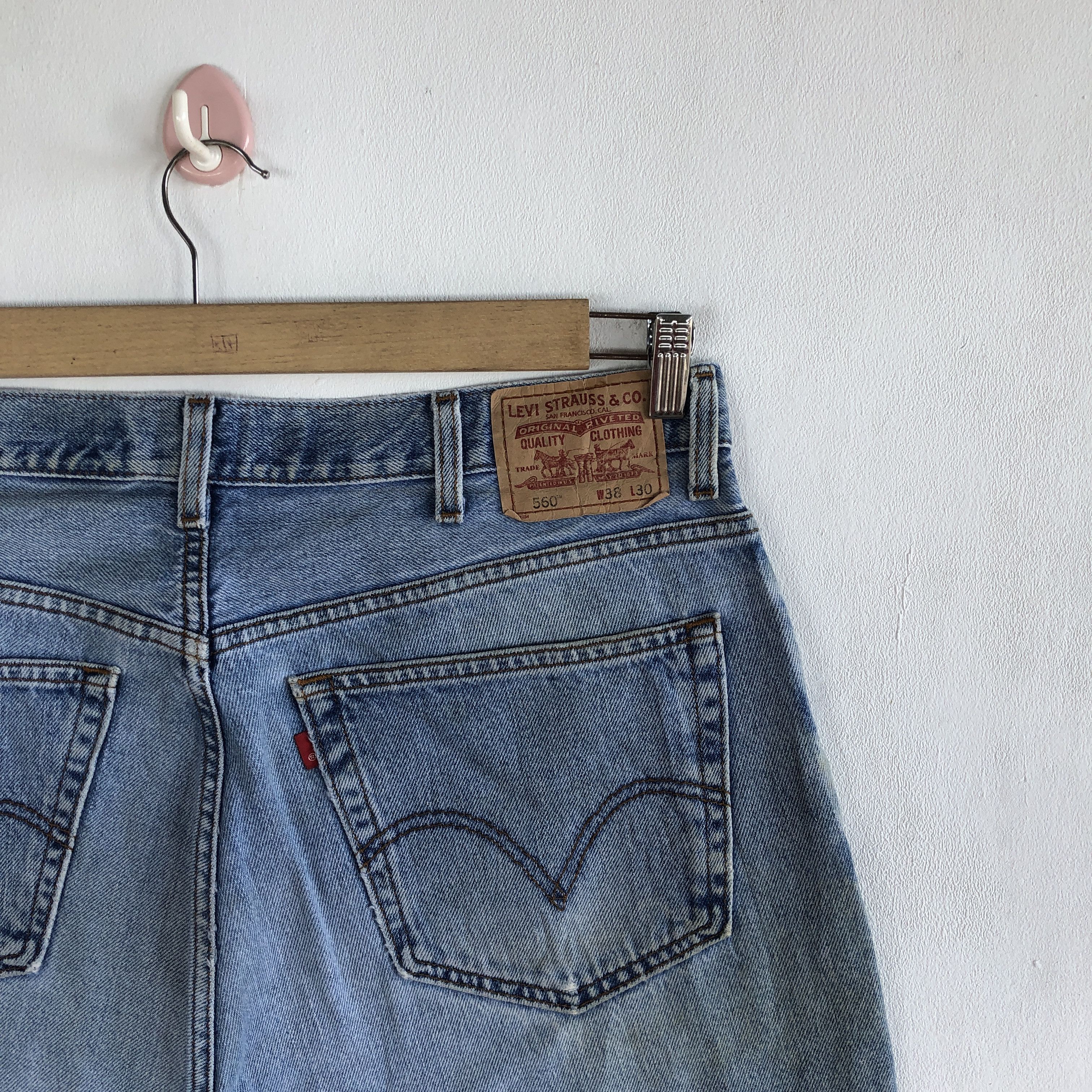 Levi's Vintage Levis 560 Baggy Jeans Levi's Faded Light Wash Denim Size US 36 / EU 52 - 5 Thumbnail