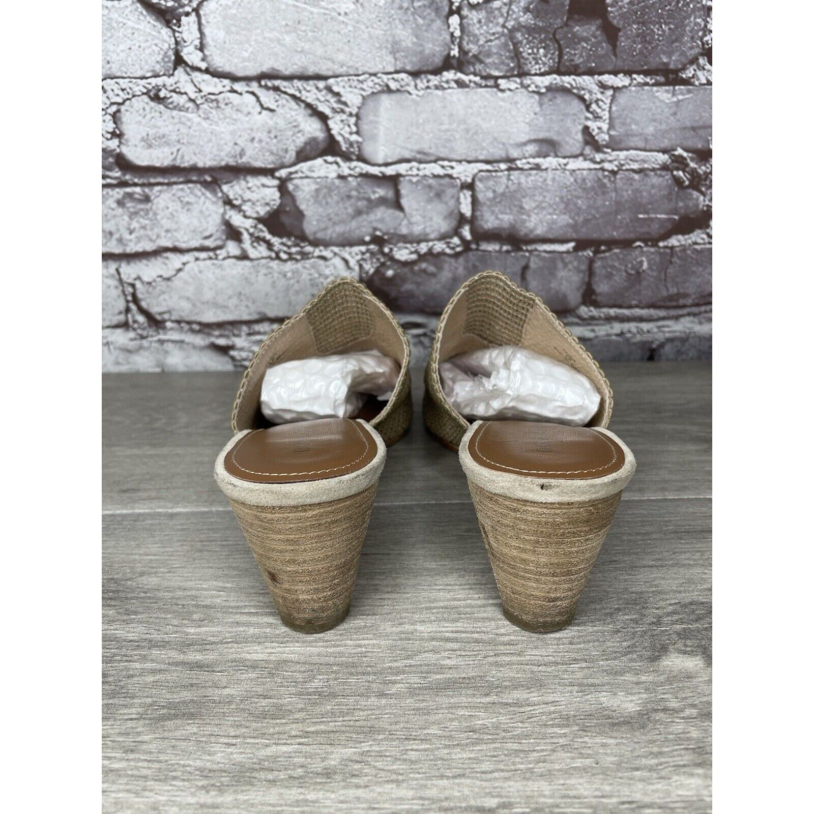 Donald Pliner Donald J. Pliner Fenda Beige Tan Elastic Pointed Heel Mules Size US 9 / IT 39 - 6 Thumbnail