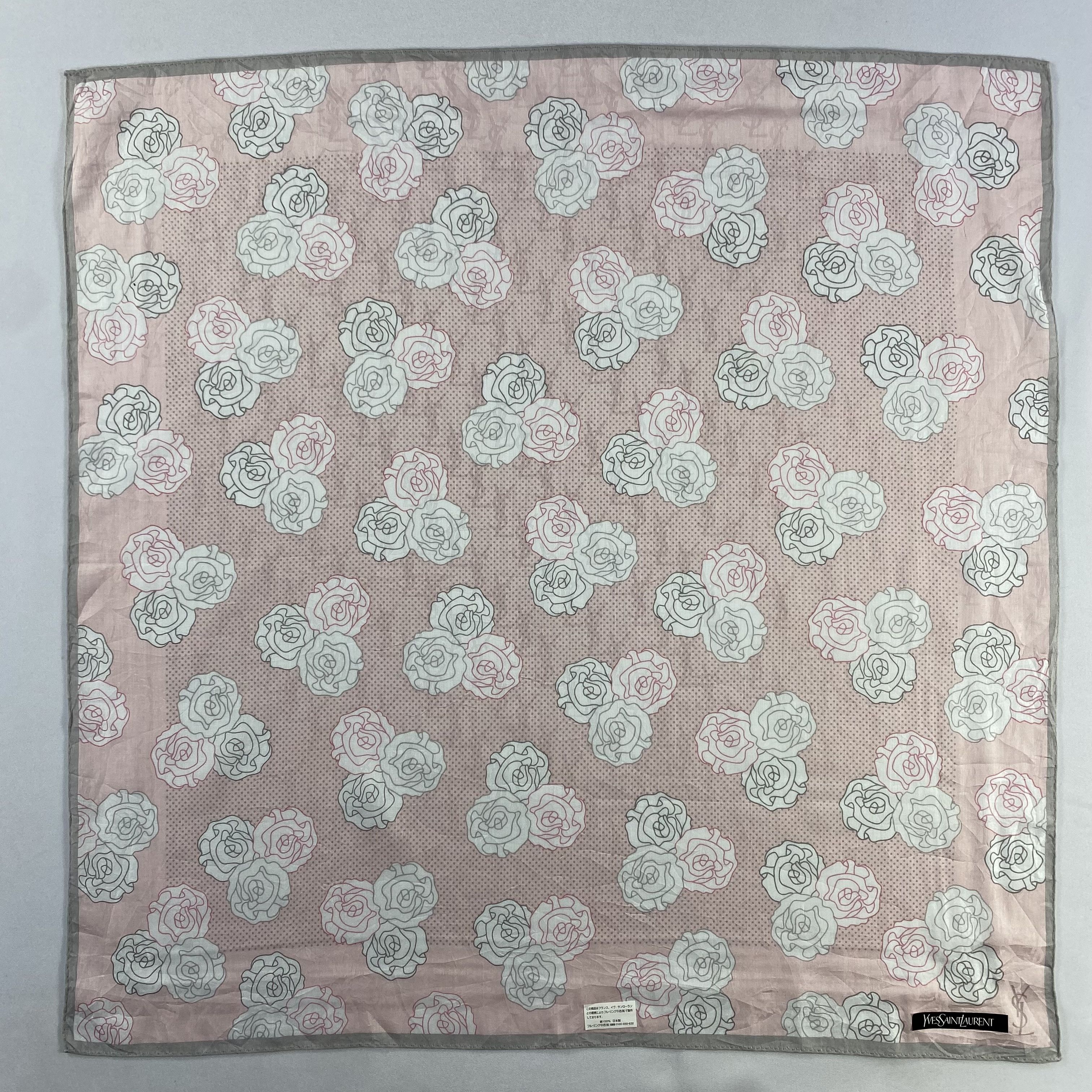 Vintage Yves Saint Laurent Handkerchief / Neckerchief-P1106 Size ONE SIZE - 1 Thumbnail