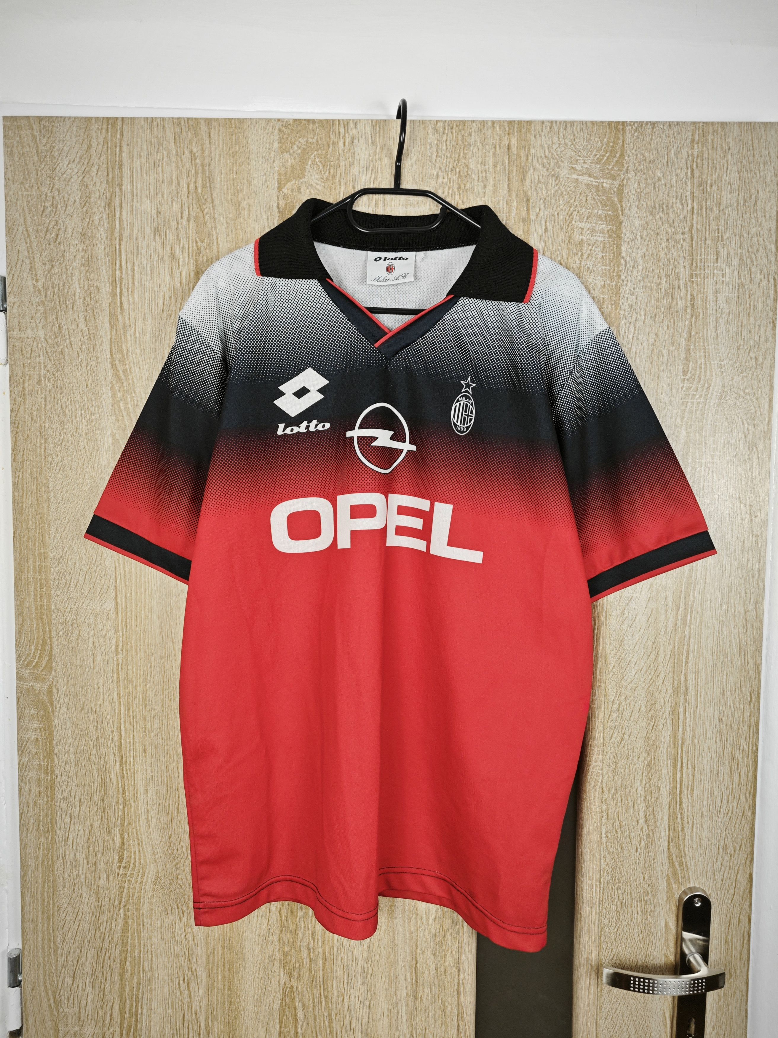 Lotto Sport AC MILAN 1995 Size US L / EU 52-54 / 3 - 1 Thumbnail