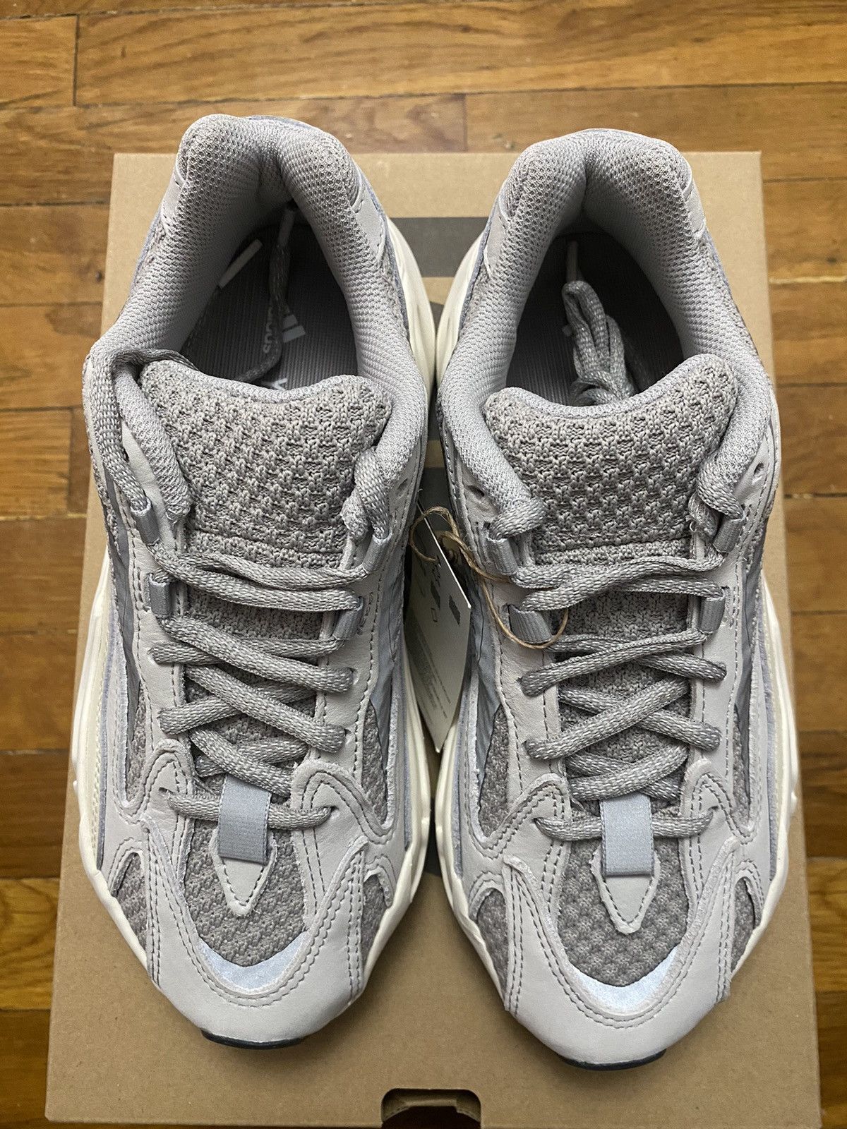 Adidas × Kanye West × Yeezy Size 5 - Adidas Yeezy Boost 700 V2 Static Grey Cream Men’s Size US 5 / EU 37 - 4 Thumbnail