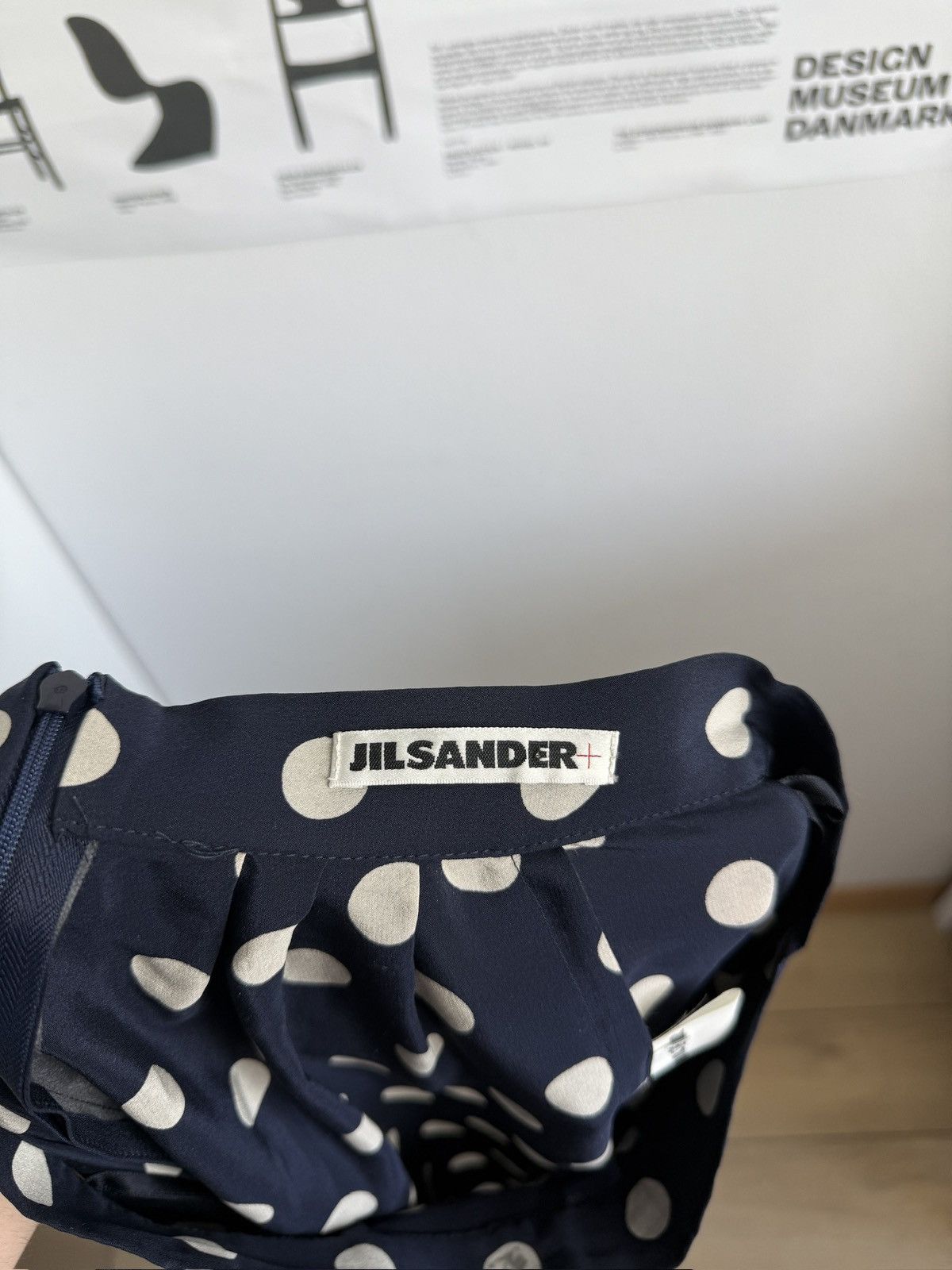 Designer × Jil Sander Vintage y2k Jil Sander polka dot navy silk skirt 36 S luxury Size 25" / US 0 / IT 36 - 7 Thumbnail