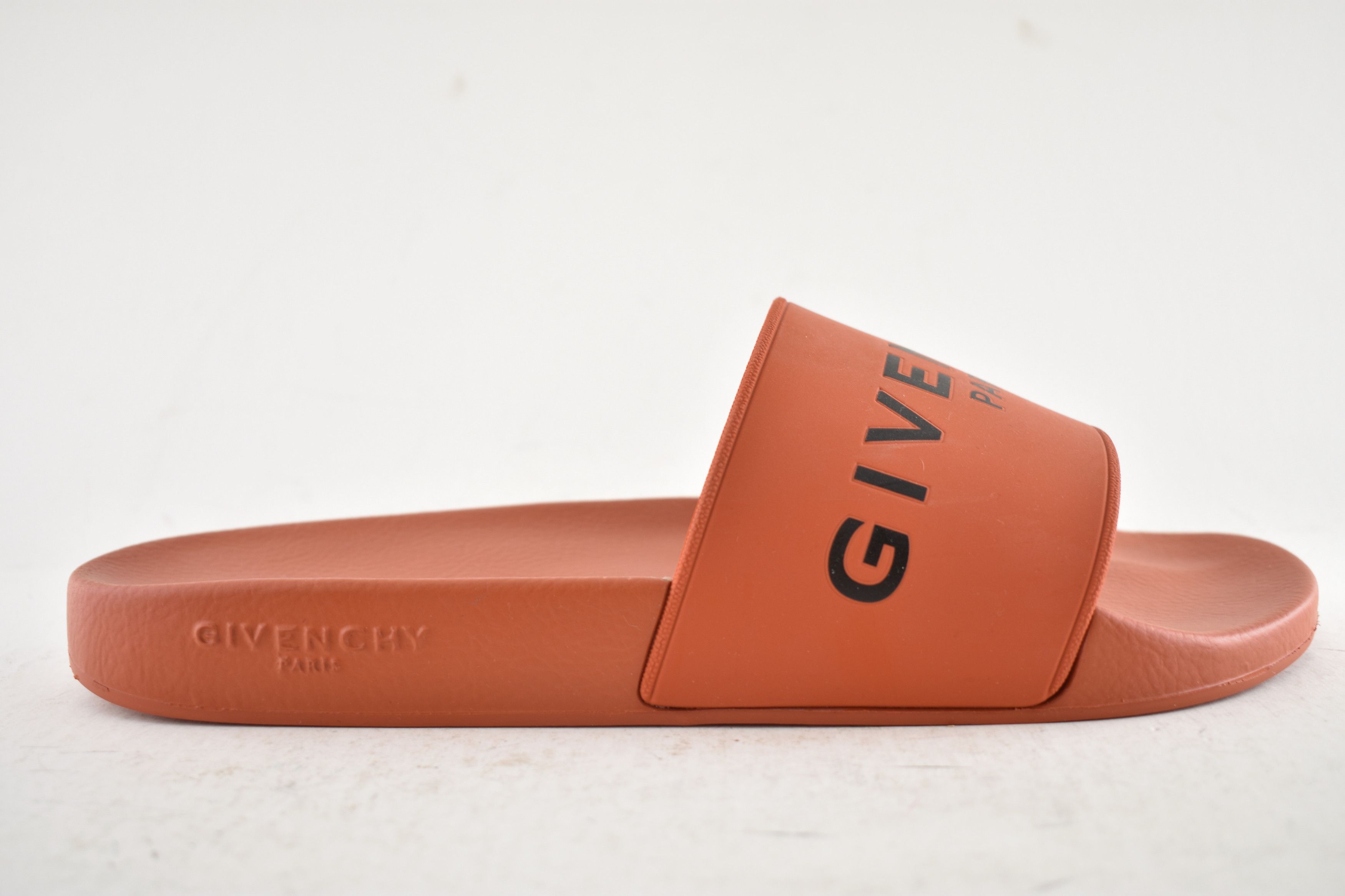 Givenchy Paris Black Logo Rubber Pool Slide Sandal Flip Flop 44 11 Size US 11 / EU 44 - 2 Thumbnail