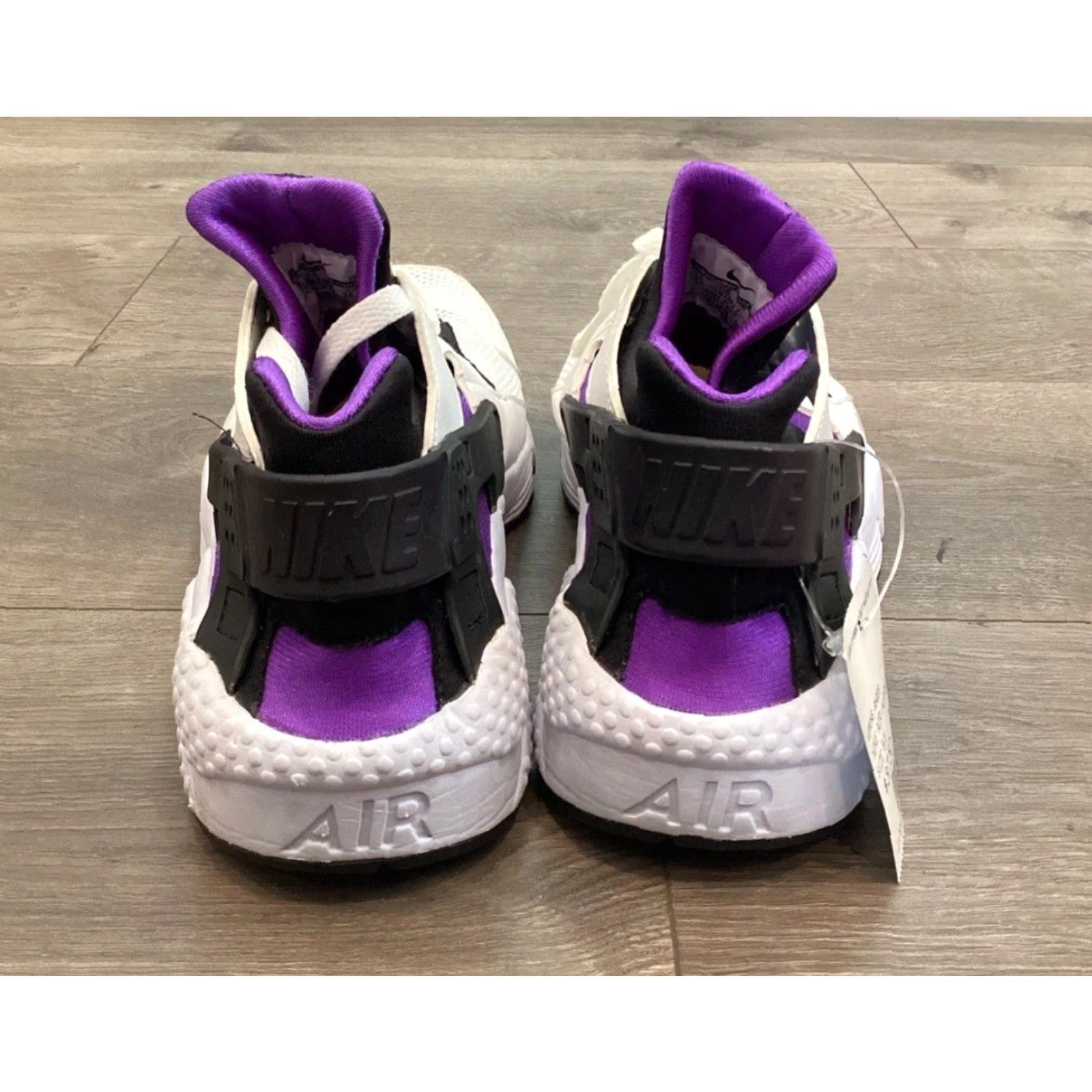 Nike WOMEN'S Nike Air Huarache 91 QS Sneaker UK 7.5 Purple Athletic 2017 Size US 7.5 / IT 37.5 - 4 Thumbnail